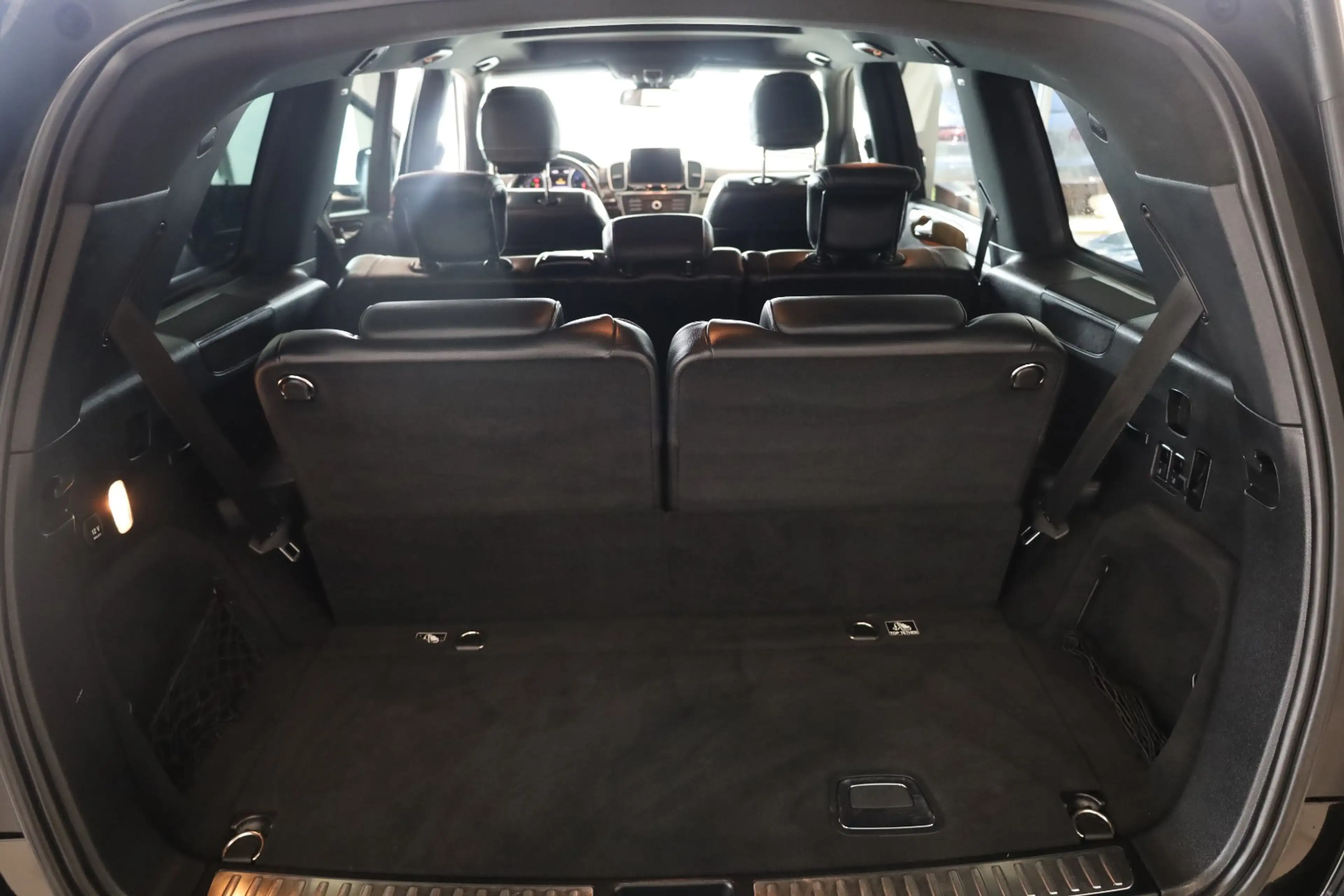Mercedes-Benz GLS 350 d 4Matic PANO*360°*AMG-Line Interieur — photo 11