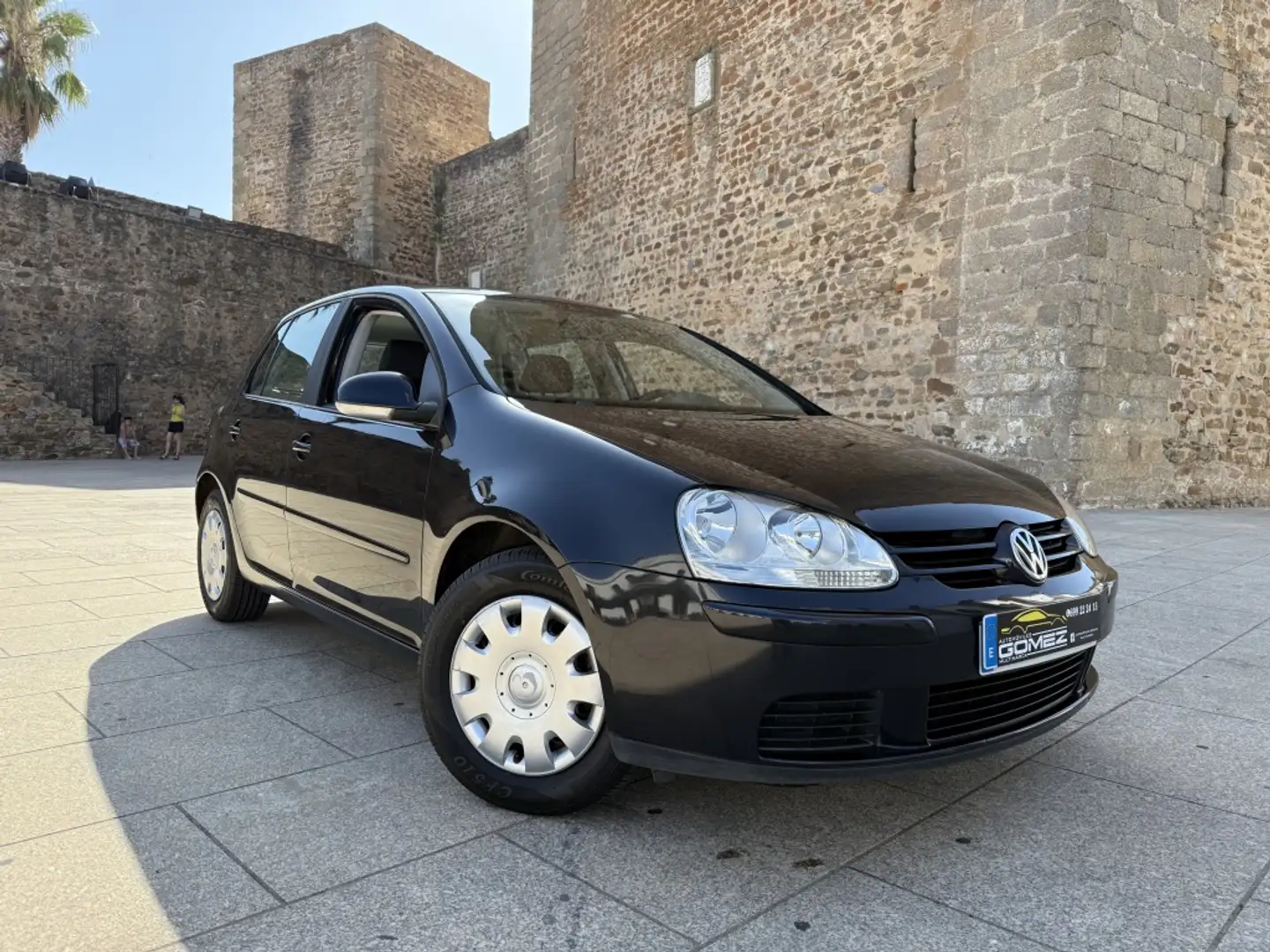 Volkswagen Golf 1.9TDI Sportline 105 Negro - 1