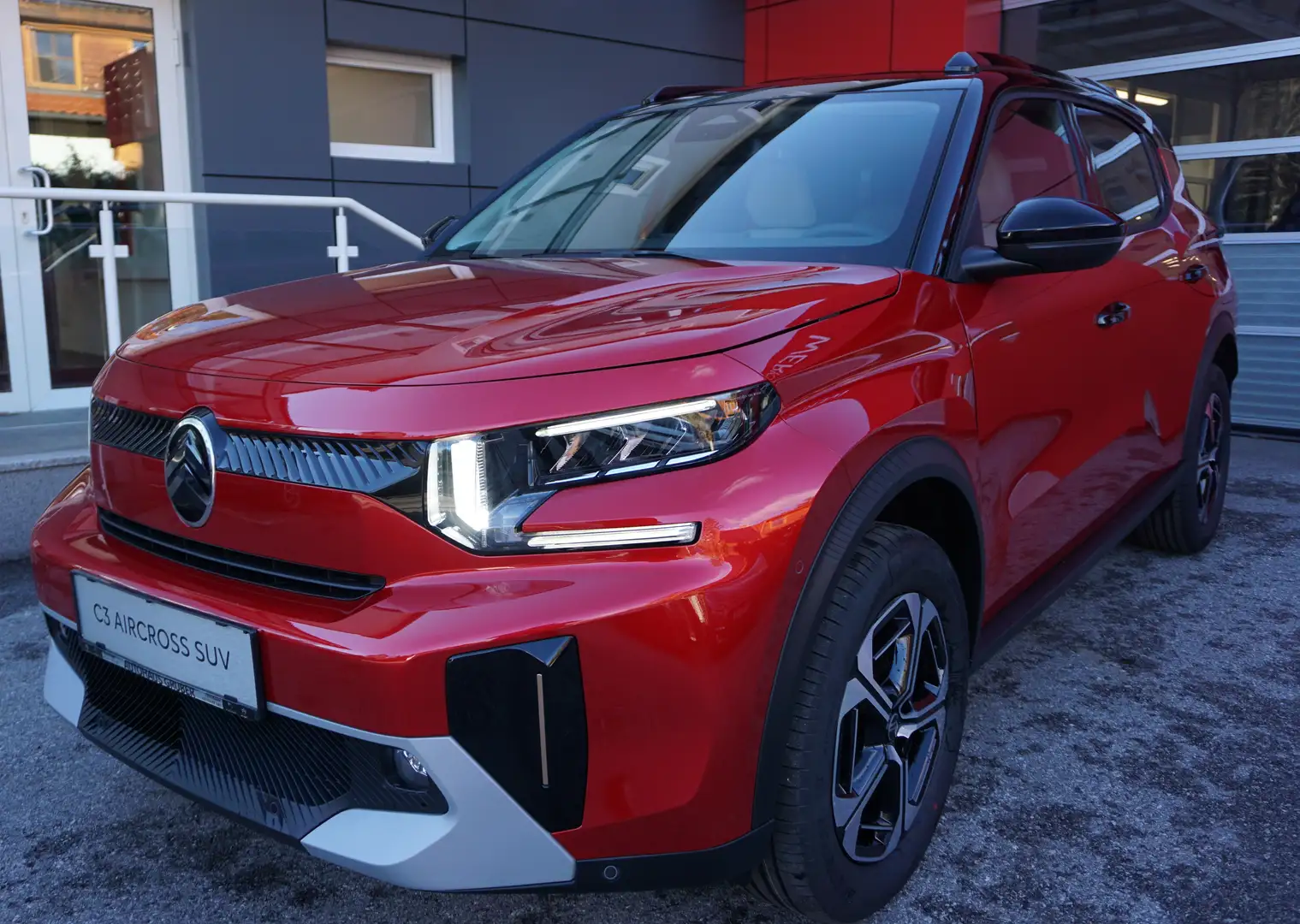 Citroen C3 Aircross Hybrid 145 MAX Rot - 1