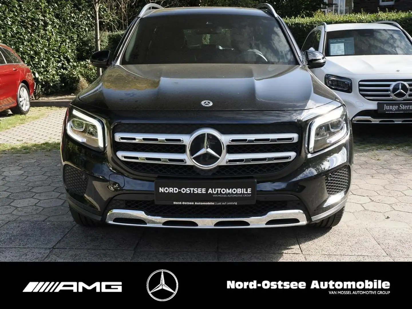 Mercedes-Benz GLB 200 d PROGRESSIVE  AHK PARKPAKET LED SOUND Noir - 2