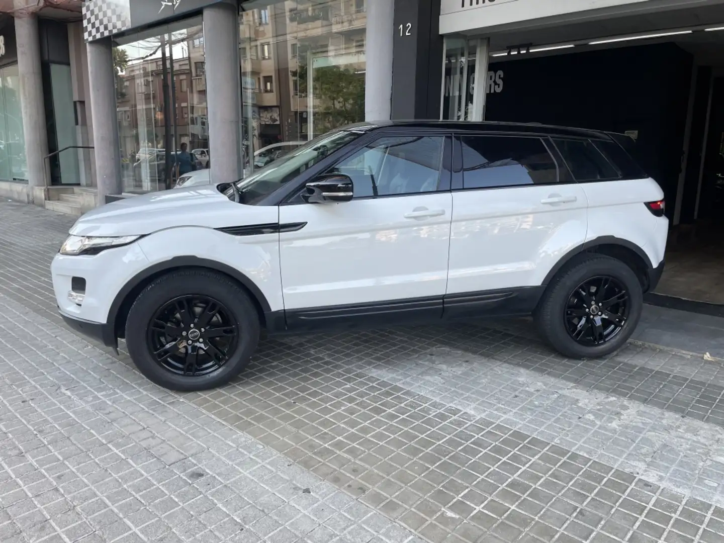 Land Rover Range Rover Evoque 2.2L TD4 Prestige 4x4 Blanco - 2