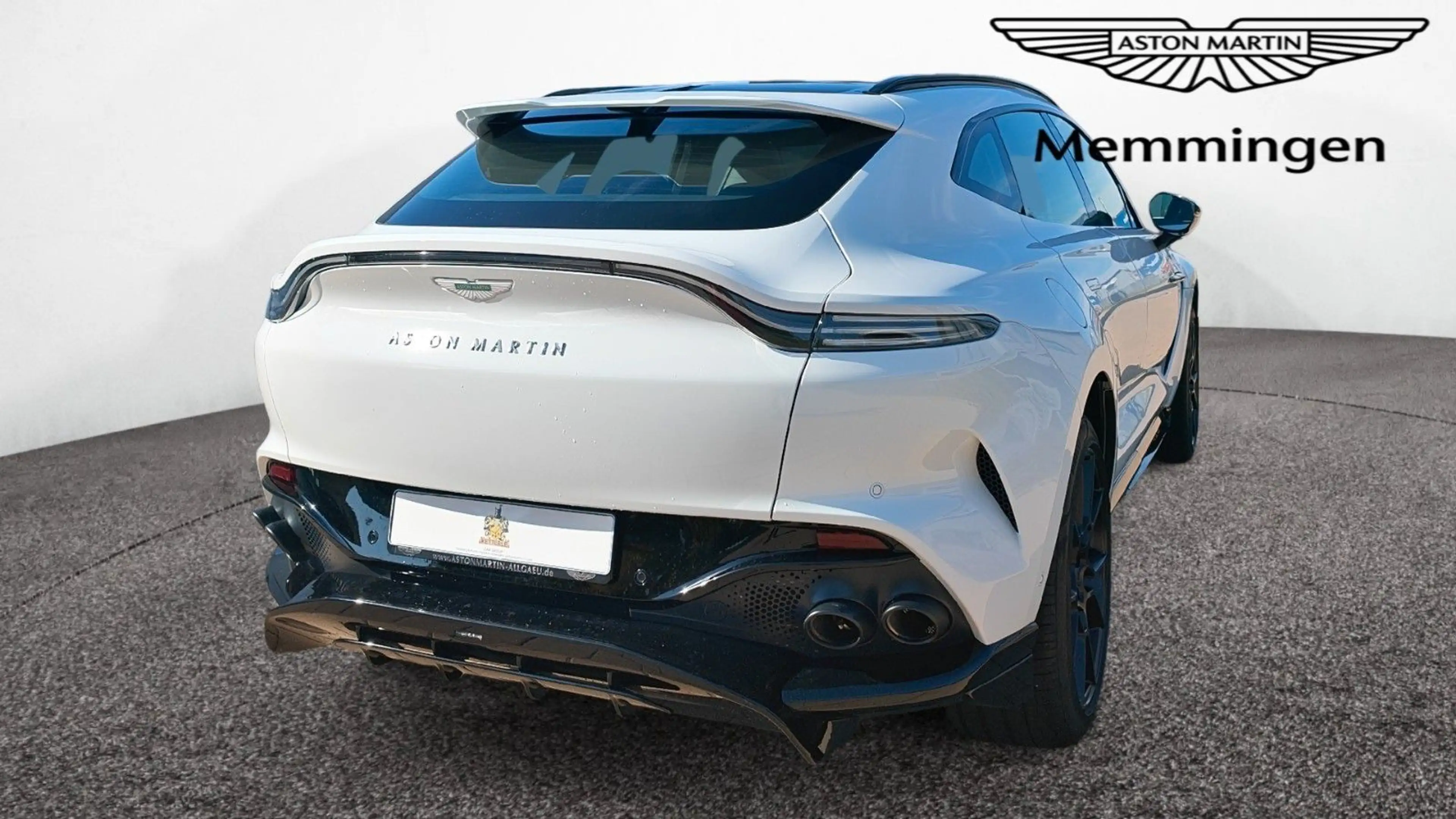 Aston Martin DBX 4.0 V8 DBX707 / Lunar White — photo 4