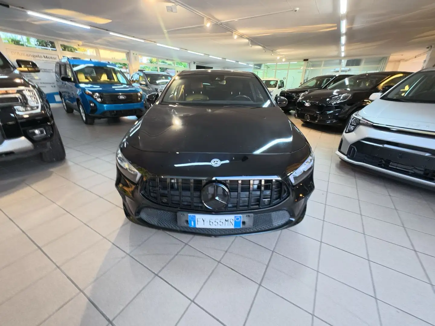Mercedes-Benz A 180 Classe A - W177 2018 d Premium auto Zwart - 2