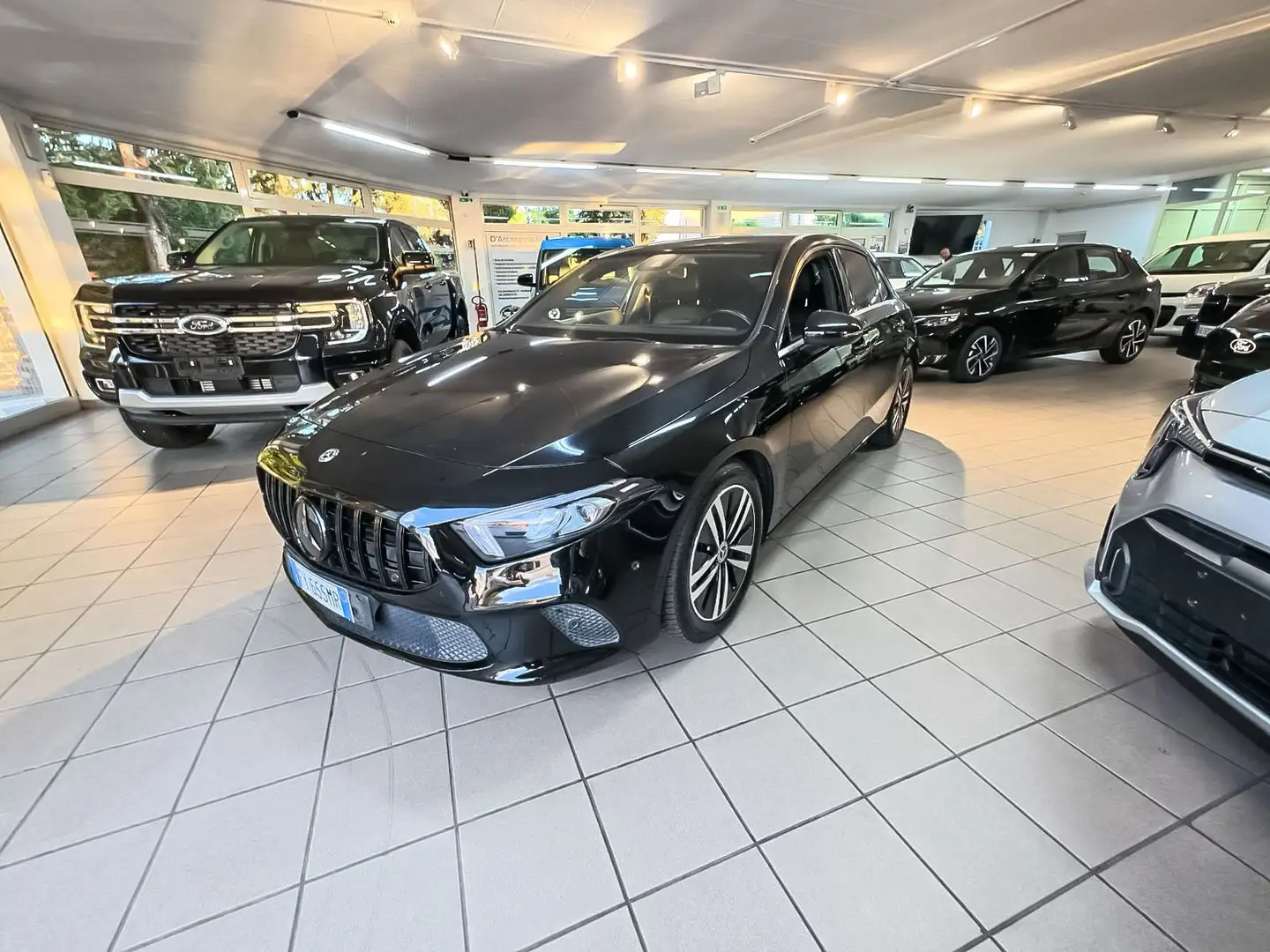 Mercedes-Benz A 180 Classe A - W177 2018 d Premium auto Zwart - 1