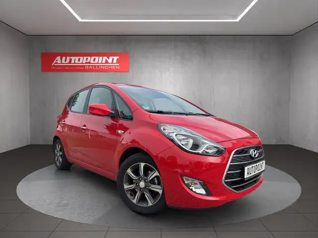 Hyundai iX20 1.6 Space blue