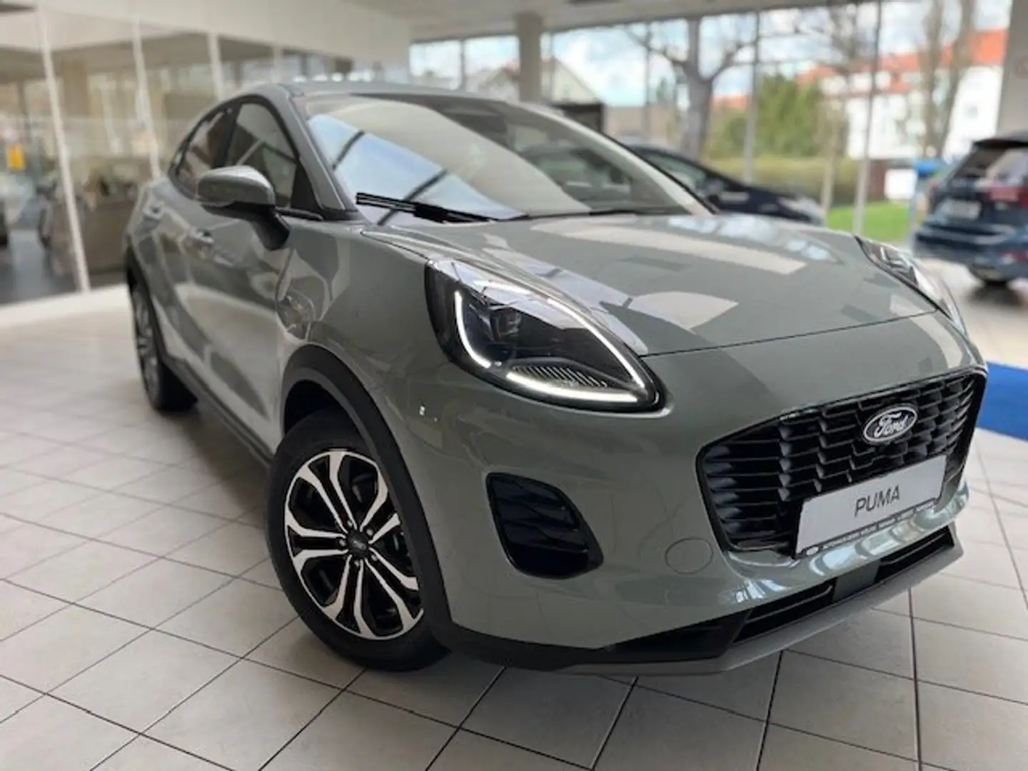 Ford Puma 1.0 EcoBoost Hybrid Titanium *Navi,Kamera,WinterP* Gris - 2
