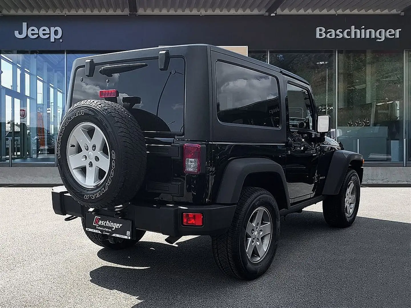 Jeep Wrangler Rubicon 2,8 CRD Aut. Schwarz - 2