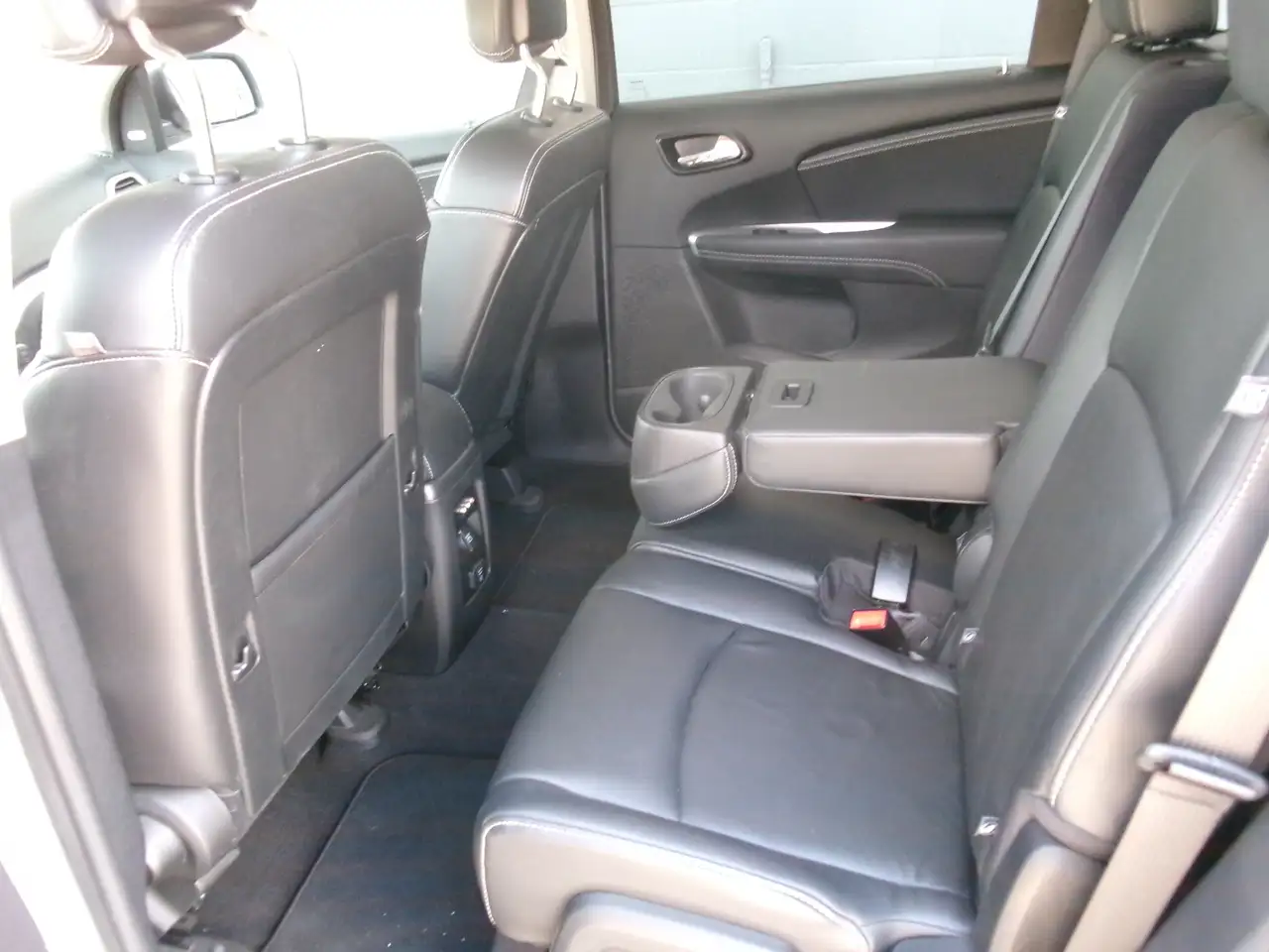 Dodge Journey снимка Dodge Journey