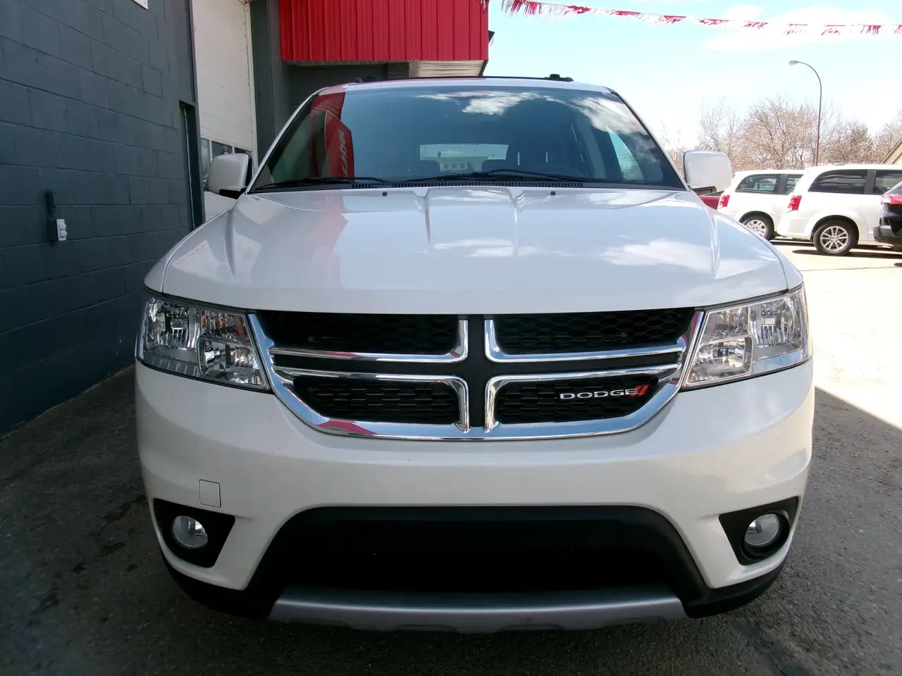 Dodge Journey снимка Dodge Journey
