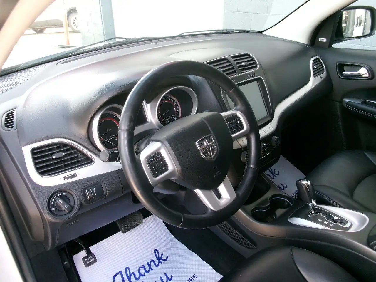 Dodge Journey снимка Dodge Journey