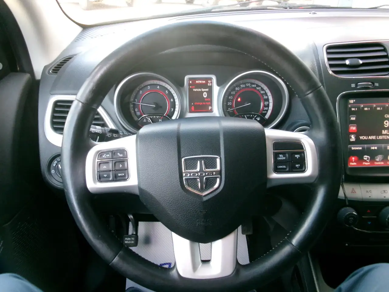 Dodge Journey снимка Dodge Journey