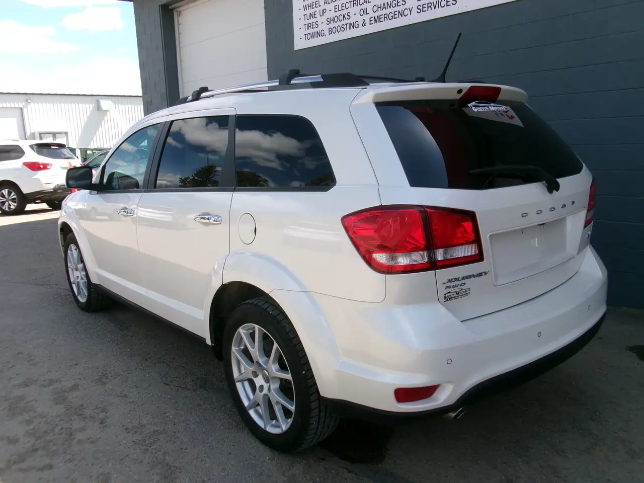 Dodge Journey снимка Dodge Journey