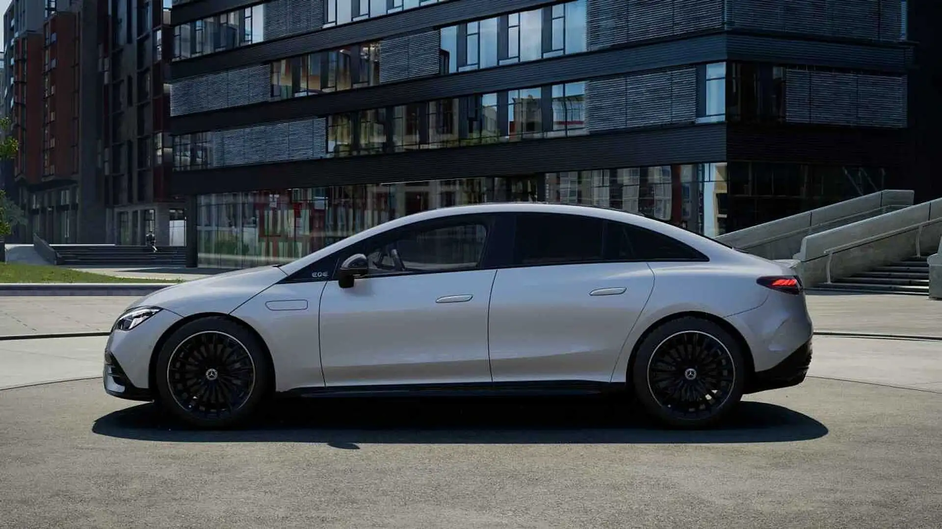 Mercedes-Benz EQE 300 STAR EDITION Argent - 2