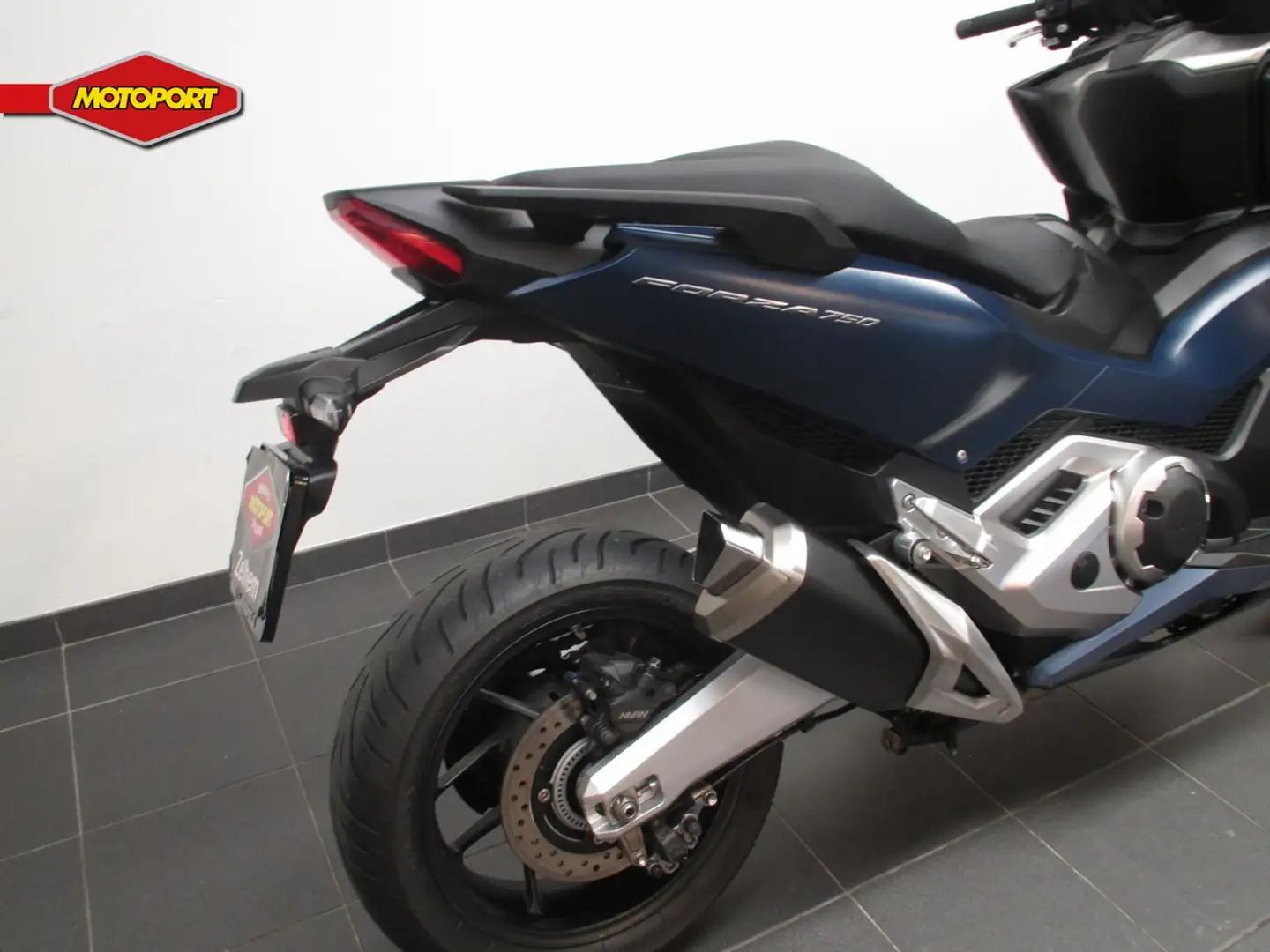 Honda Forza 750 Bleu - 2