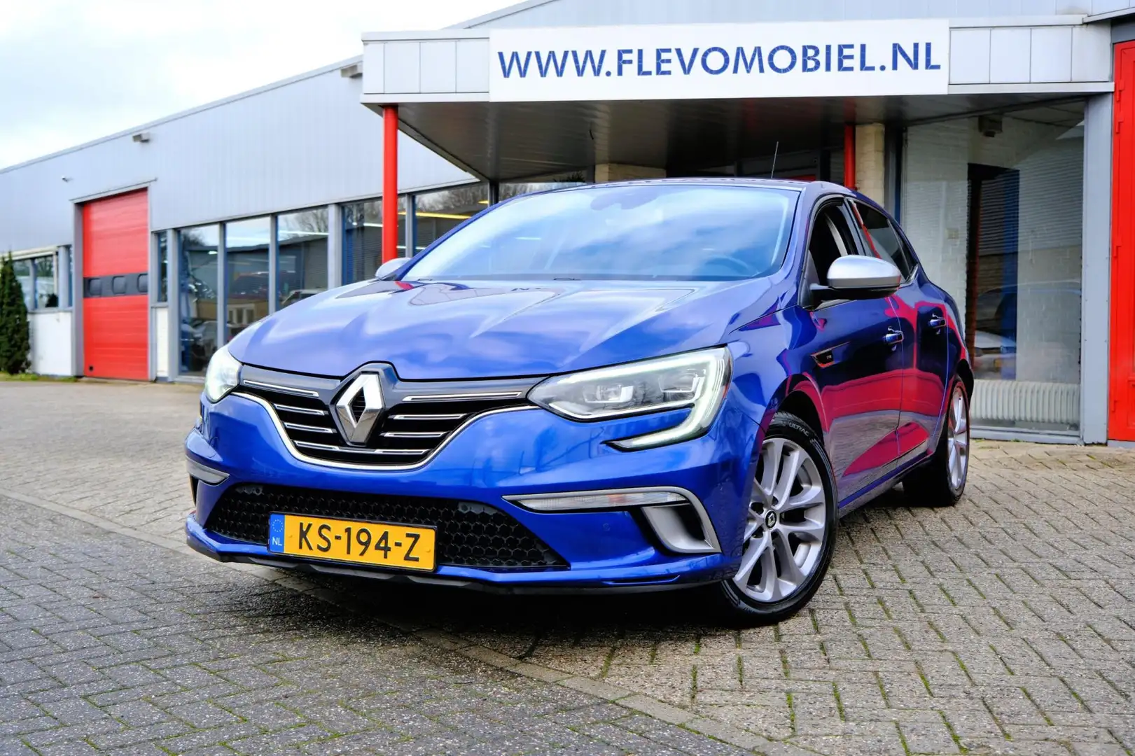 Renault Megane 1.2 TCe 132pk GT-Line Navi|Sporstoelen|Cam|ParkAss Niebieski - 1