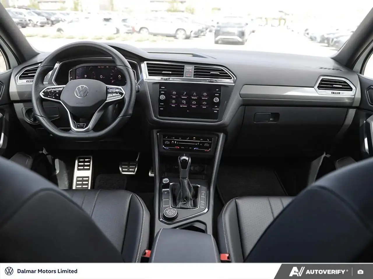 Volkswagen Tiguan снимка Volkswagen Tiguan