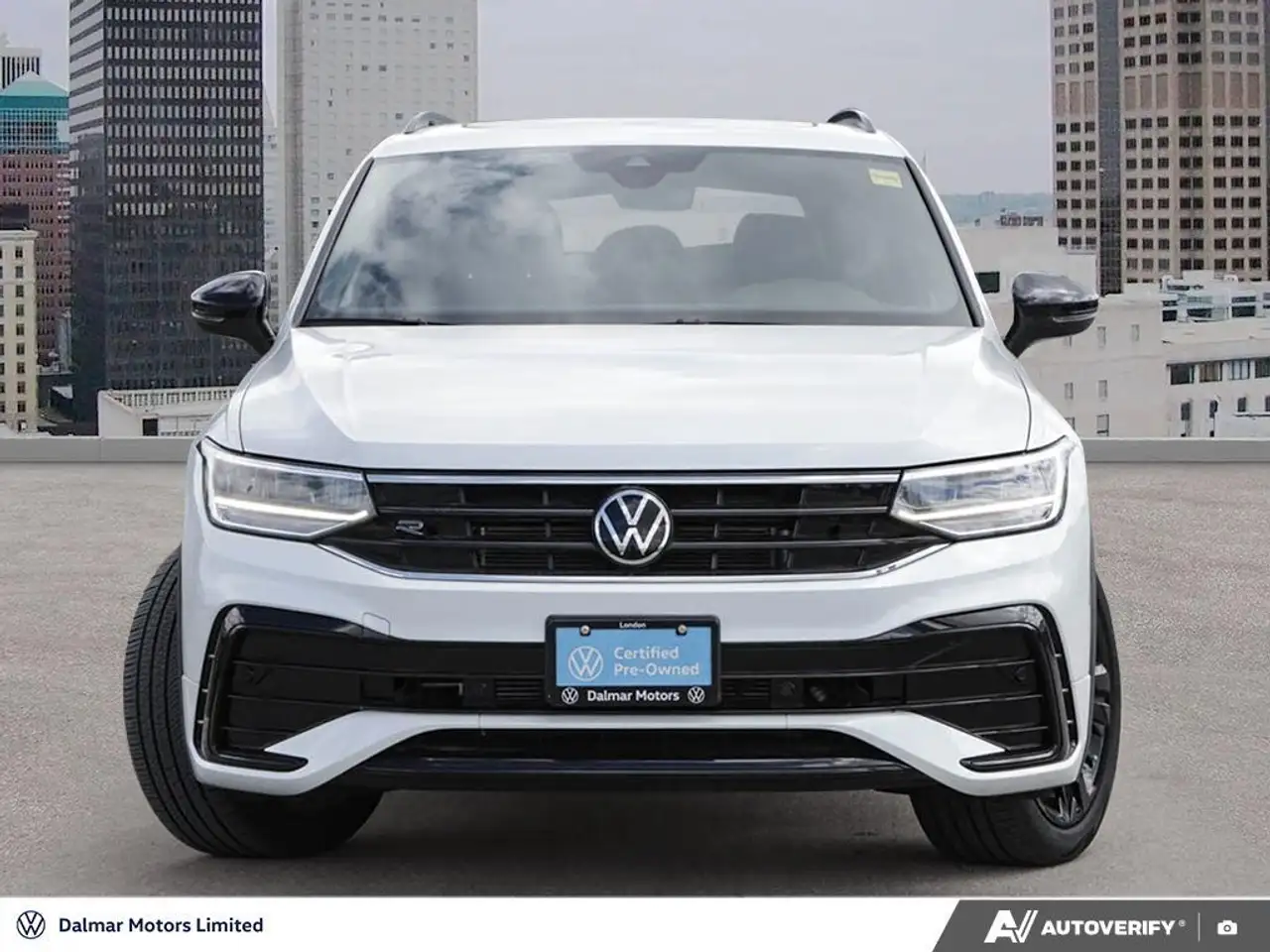 Volkswagen Tiguan снимка Volkswagen Tiguan