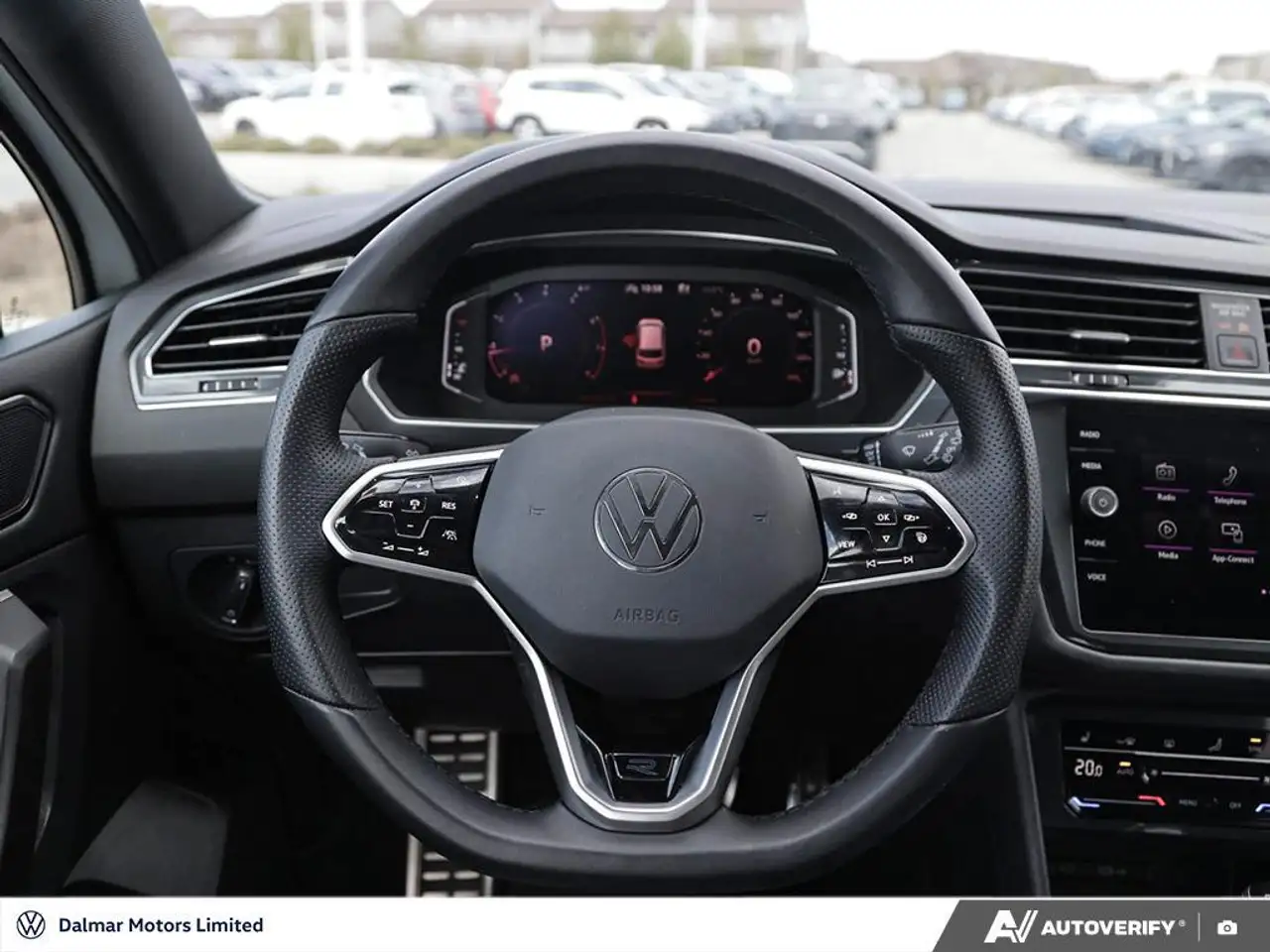 Volkswagen Tiguan снимка Volkswagen Tiguan