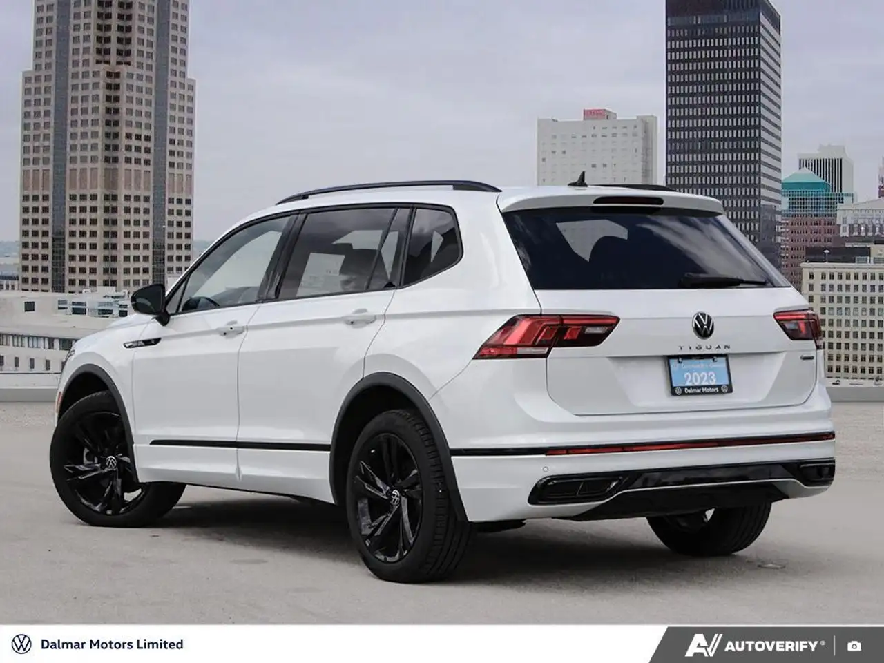 Volkswagen Tiguan снимка Volkswagen Tiguan