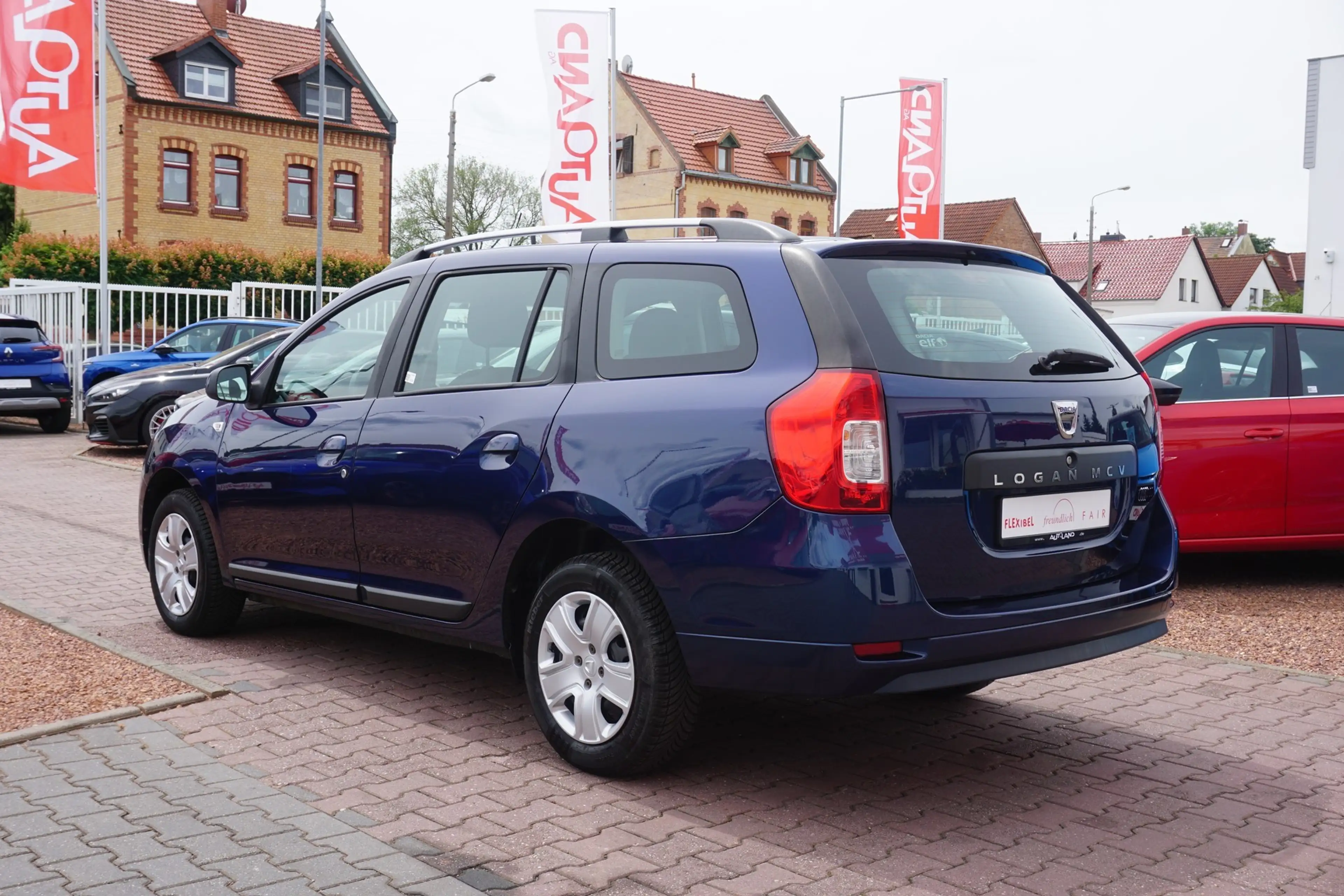 Dacia Logan II MCV Kombi 0.9 TCE Celebration Navi DAB — photo 5