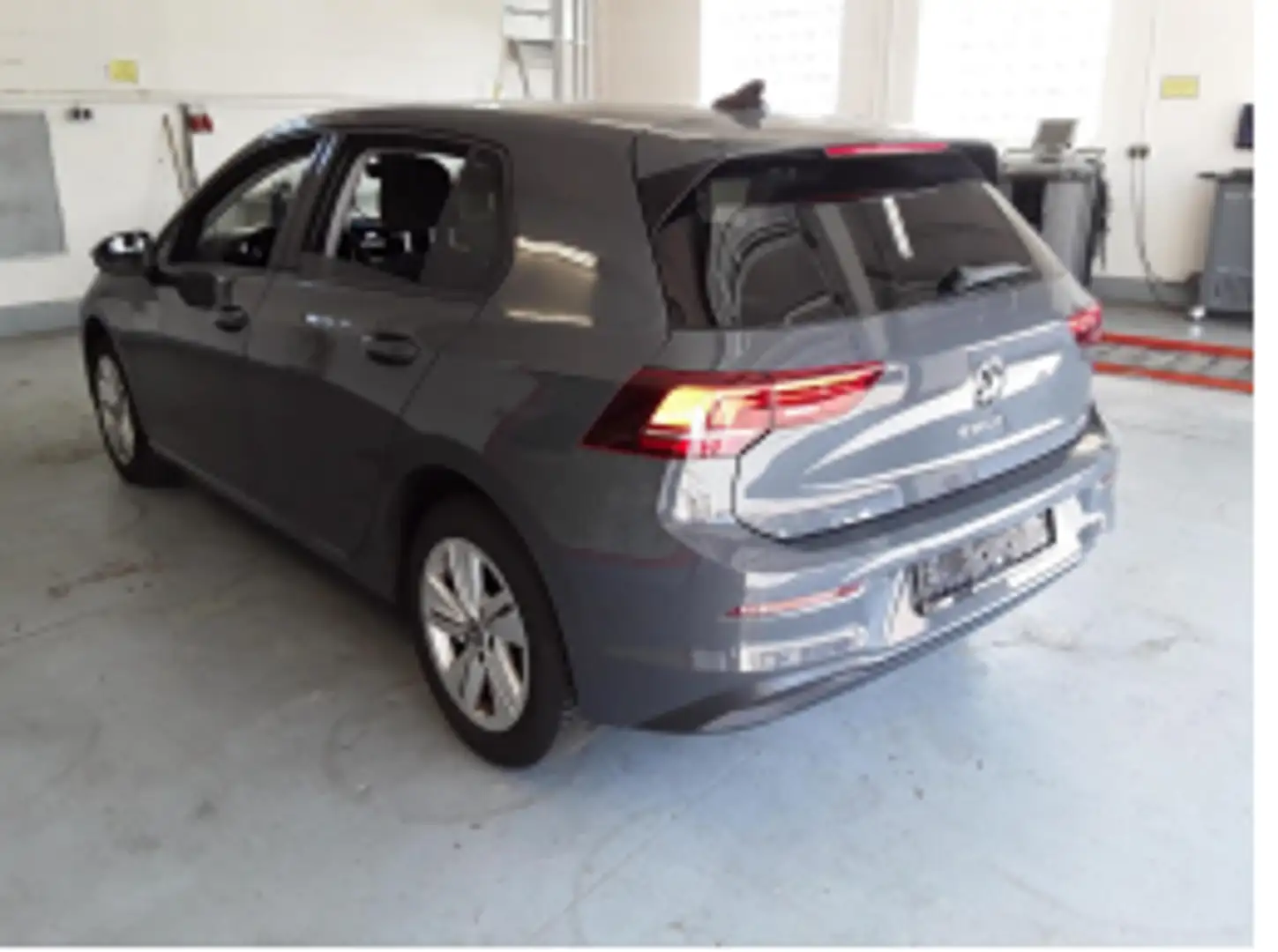 Volkswagen Golf Life VIII 1.5l eTSI 7-DSG AHK KAMERA NAVI Gris - 2