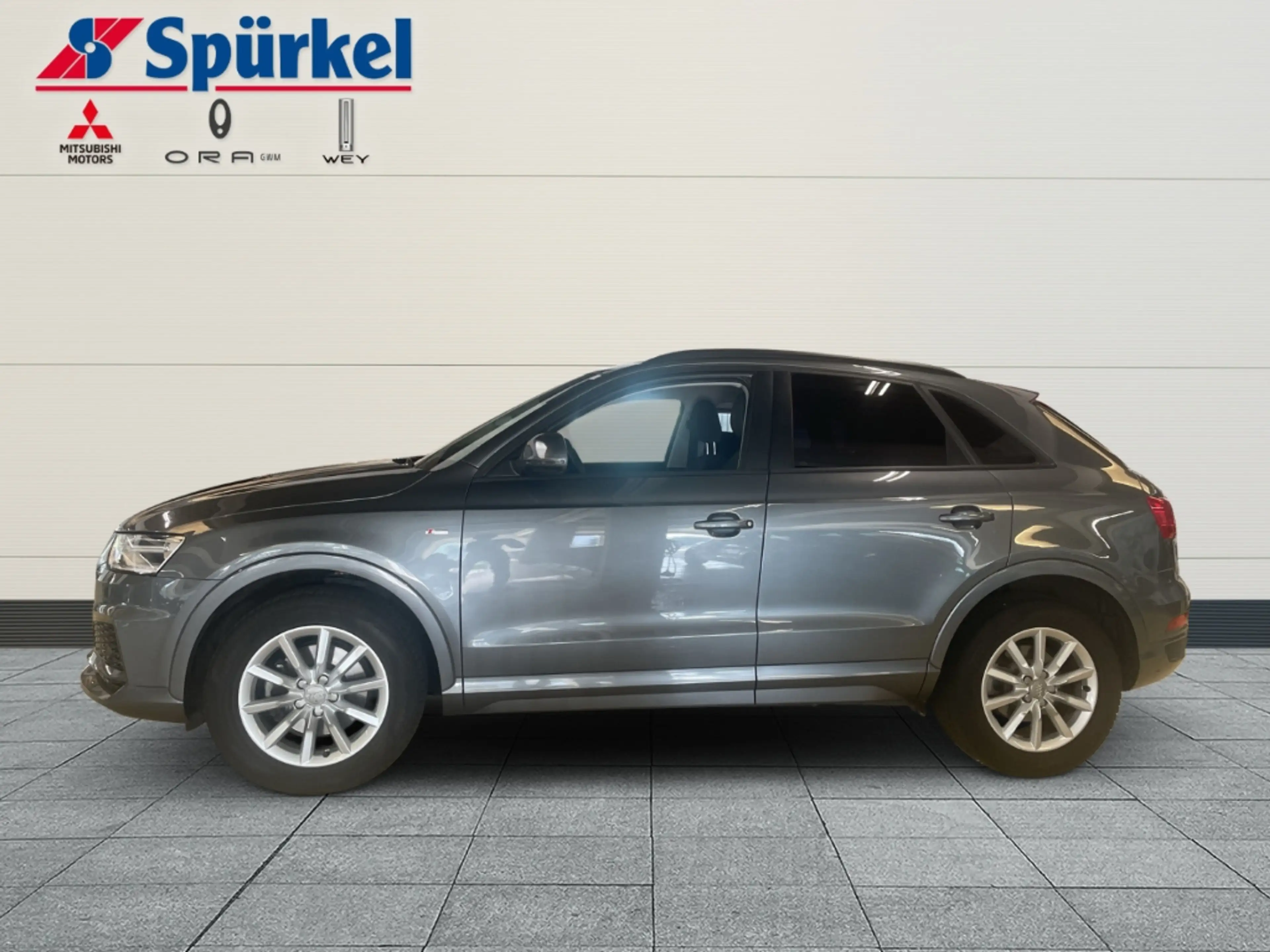 Audi Q3 basis S line, Automatik, Navigation, Bluetooth, Si — photo 2