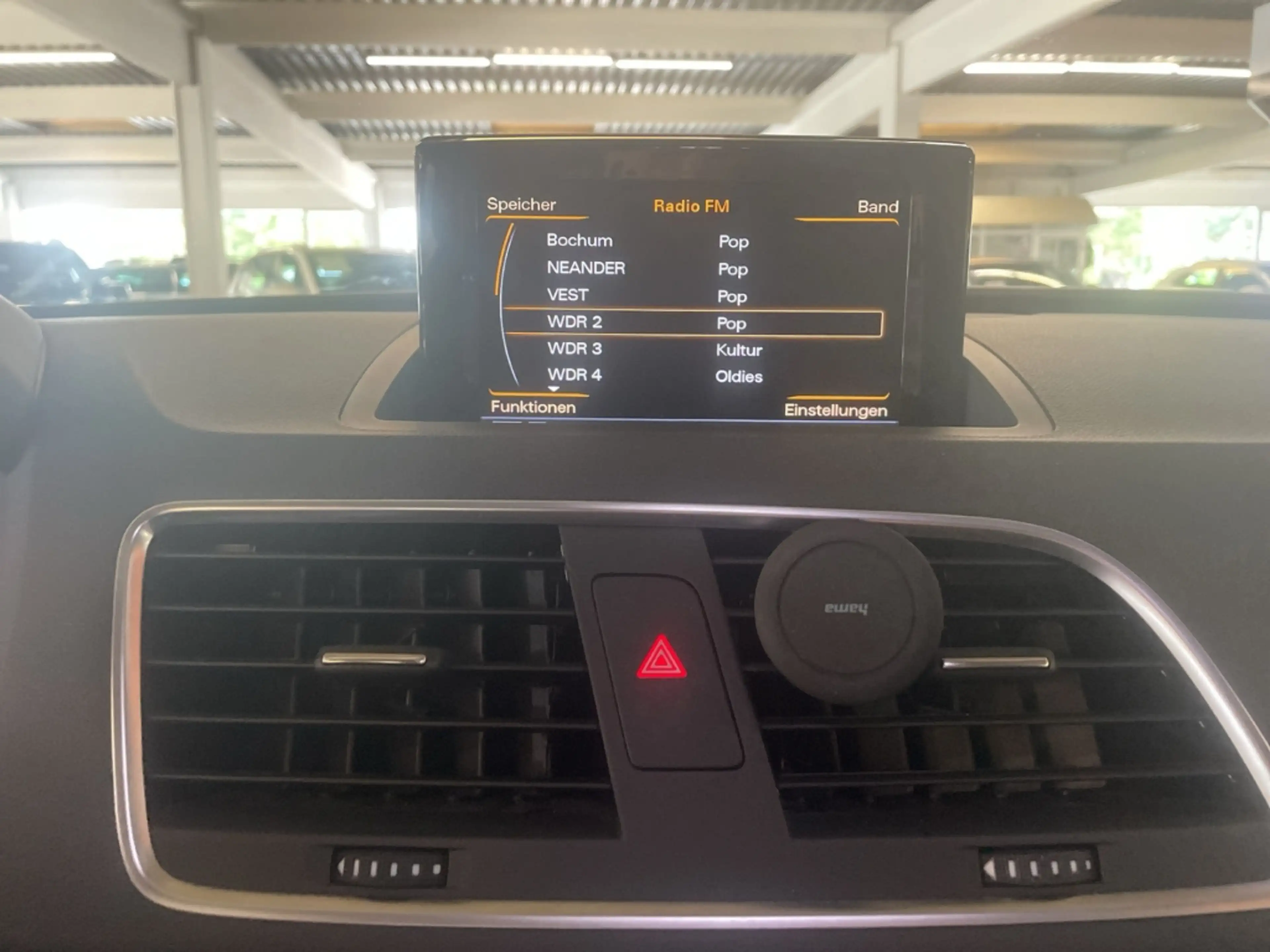 Audi Q3 basis S line, Automatik, Navigation, Bluetooth, Si — photo 15