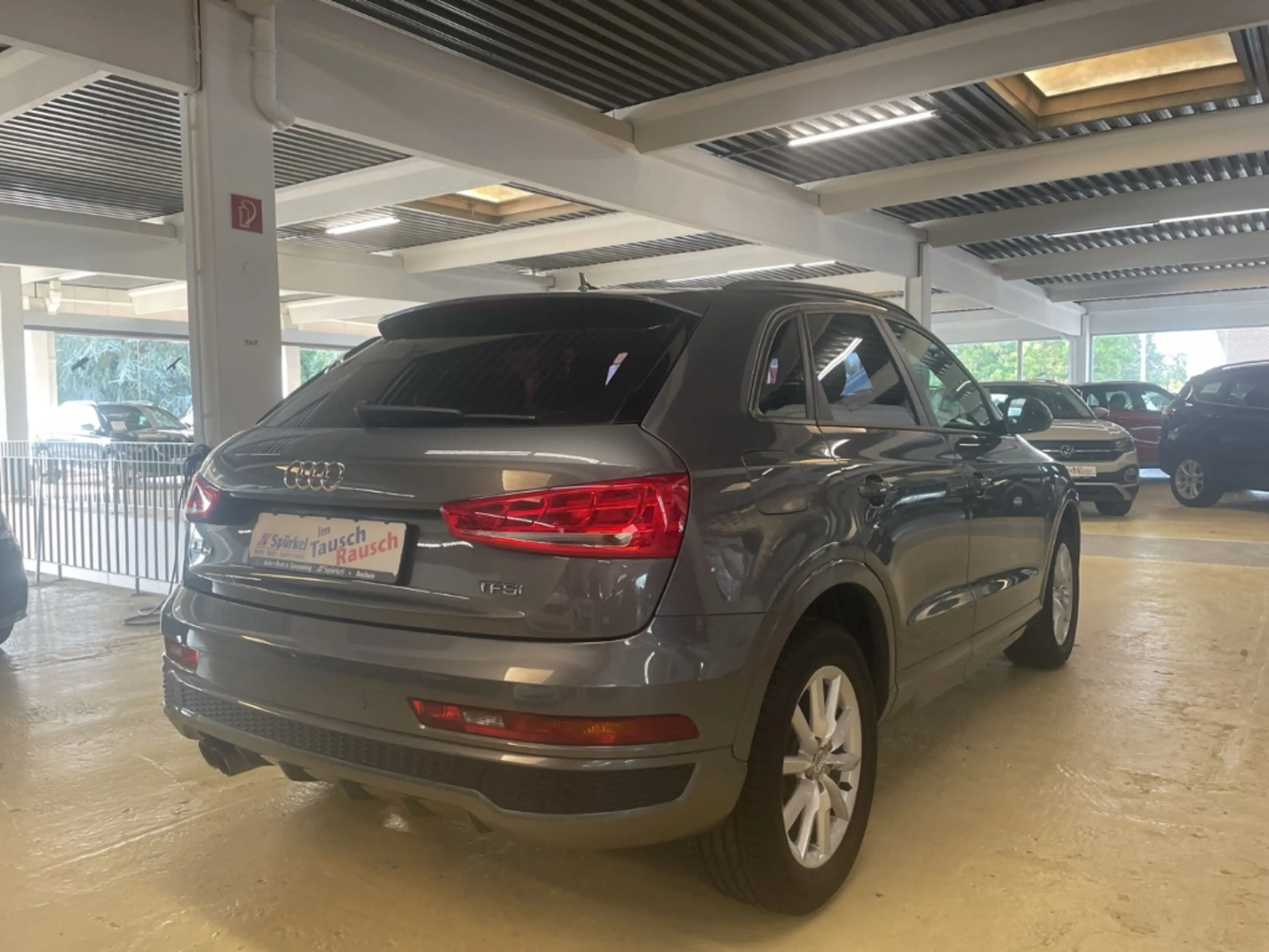 Audi Q3 basis S line, Automatik, Navigation, Bluetooth, Si — photo 12
