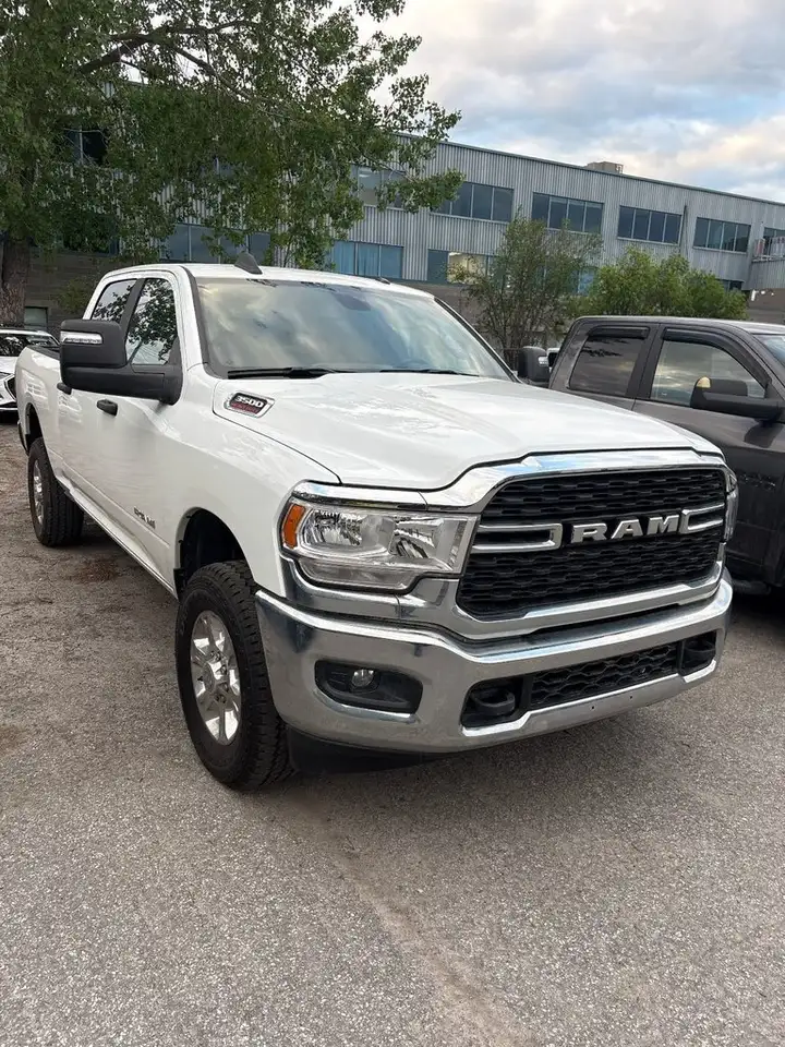 RAM 3500 снимка RAM 3500