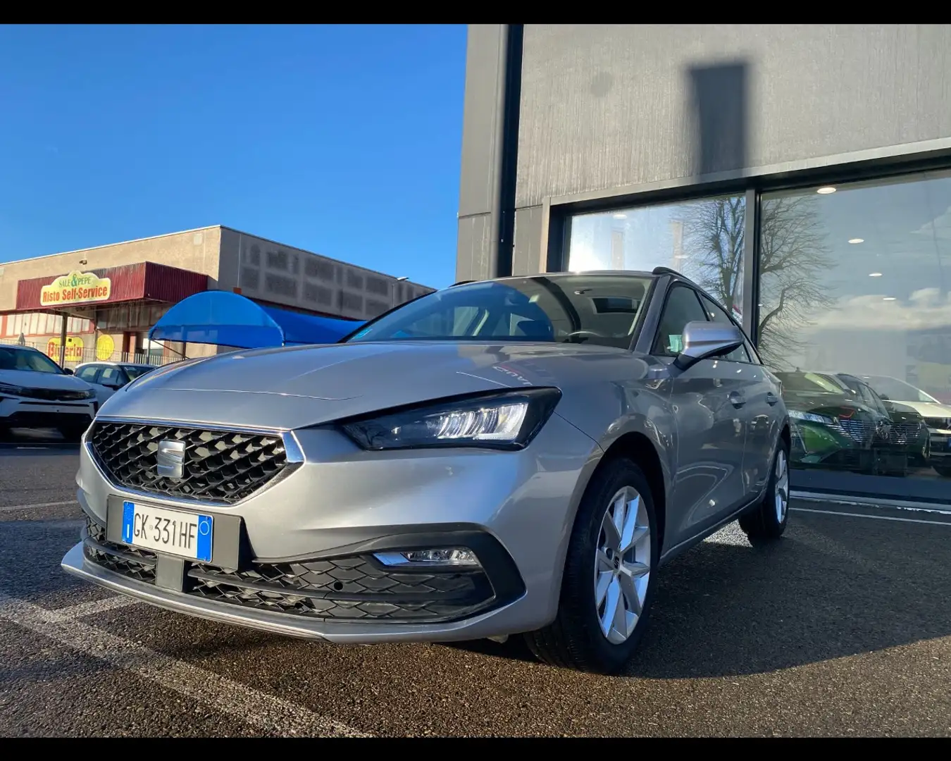 SEAT Leon Sportstourer 2.0 tdi Style 115cv Argento - 1