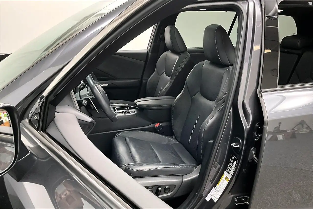 Lexus TX снимка Lexus TX