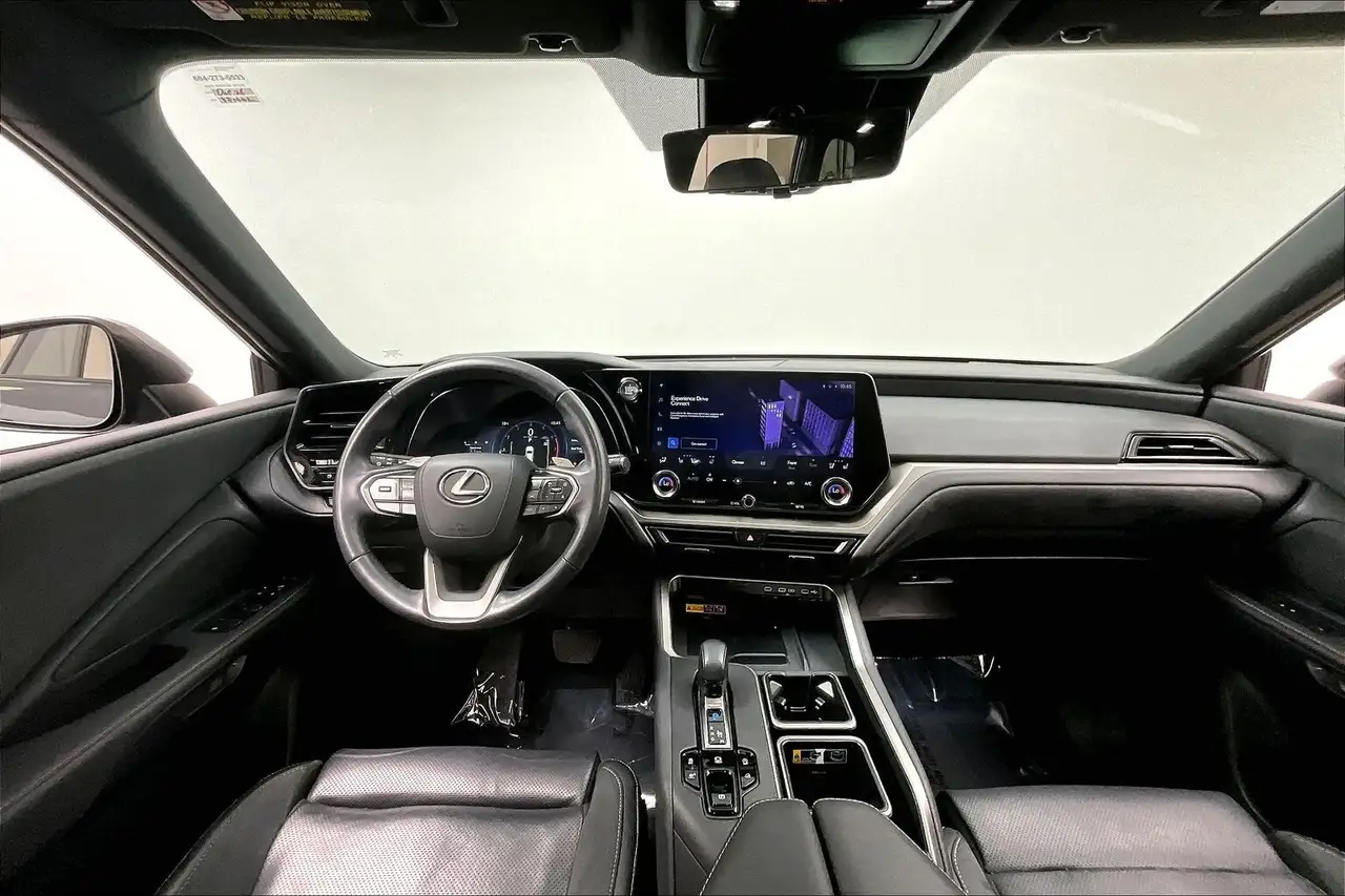Lexus TX снимка Lexus TX