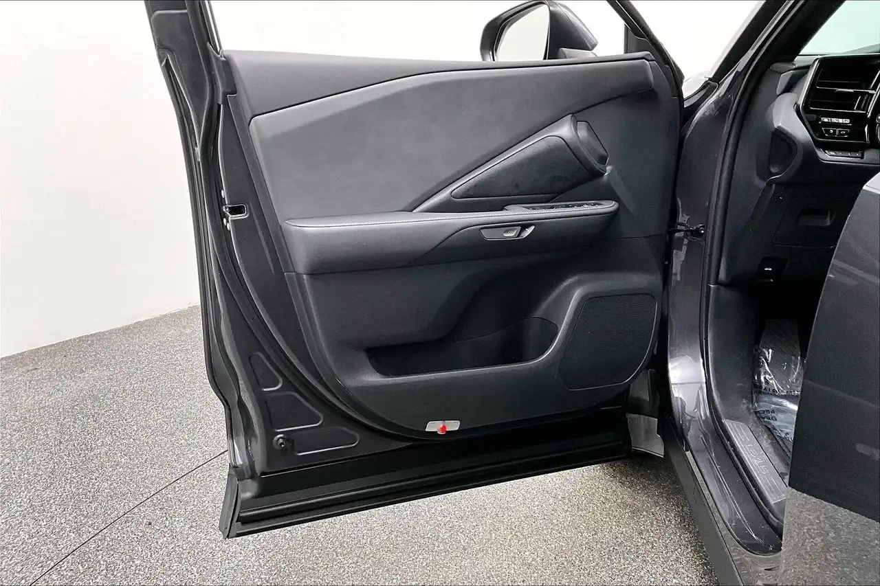 Lexus TX снимка Lexus TX