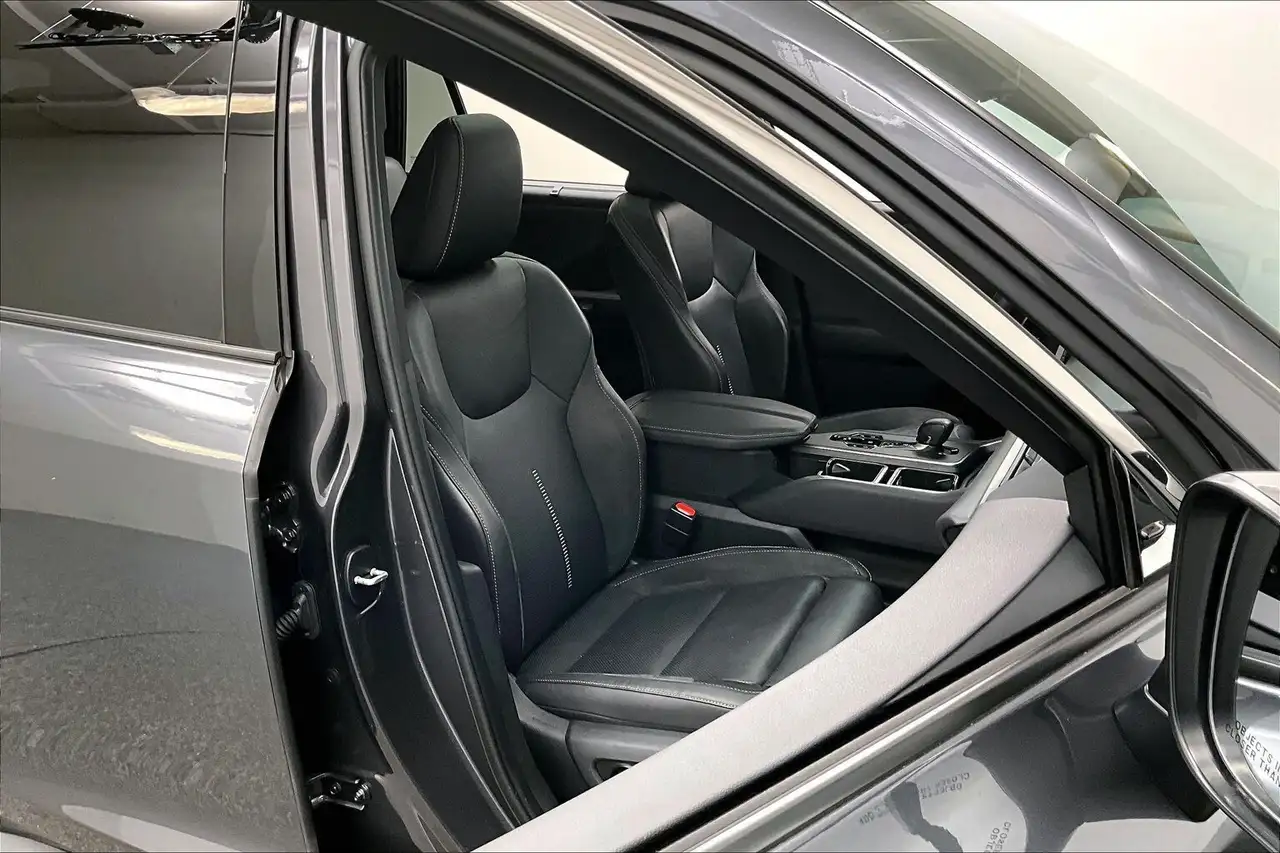 Lexus TX снимка Lexus TX