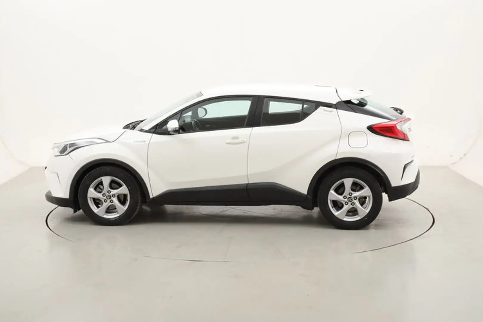 Toyota C-HR Hybrid Business 1.8 Full Hybrid 122CV Bianco - 2