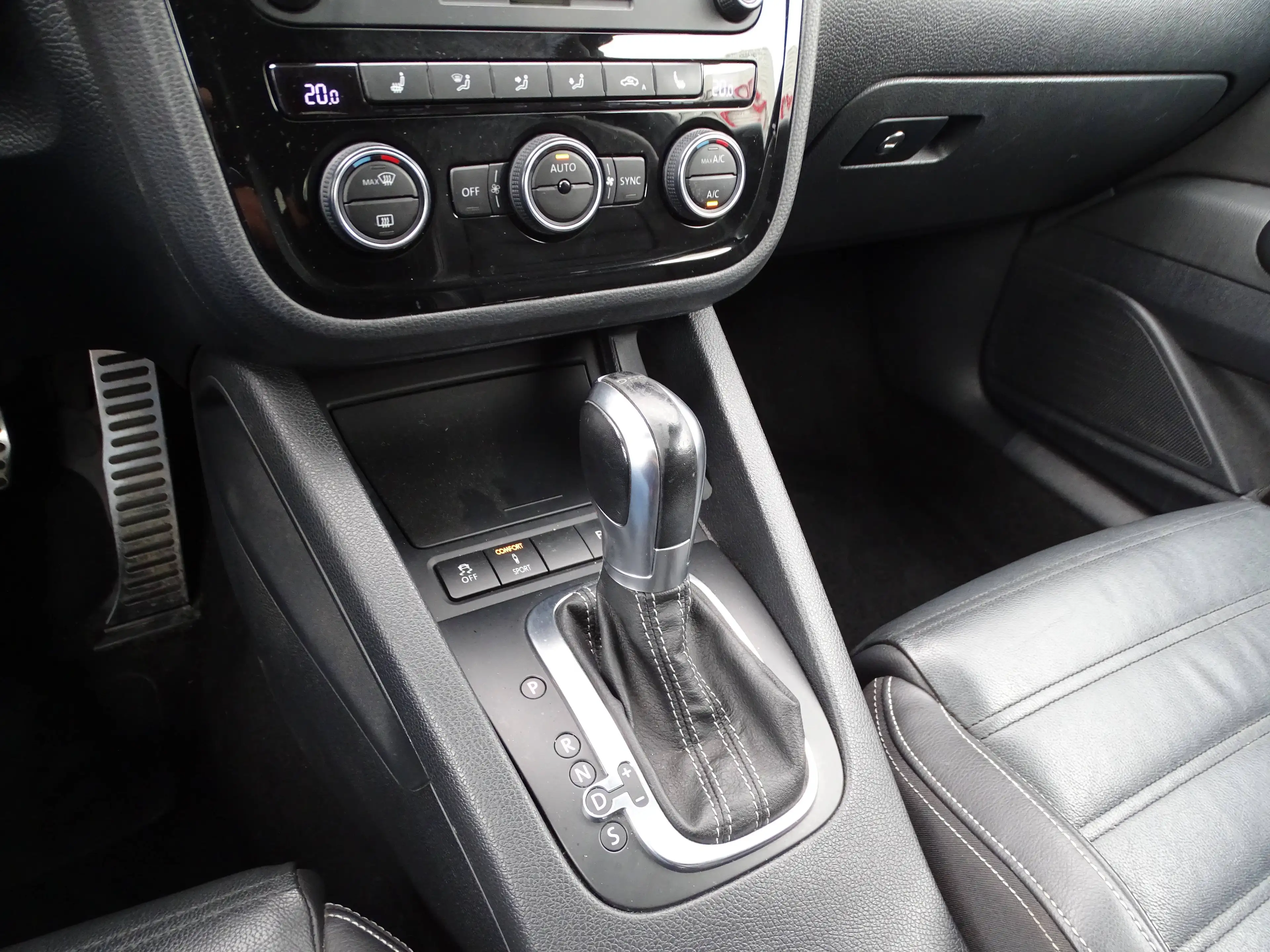 Volkswagen Scirocco Scirocco R 2.0 TSI DSG * 280pk — photo 12