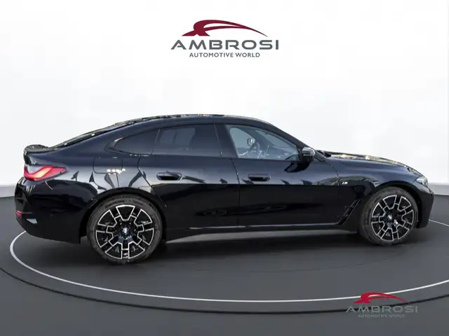BMW 4 Series view 5
