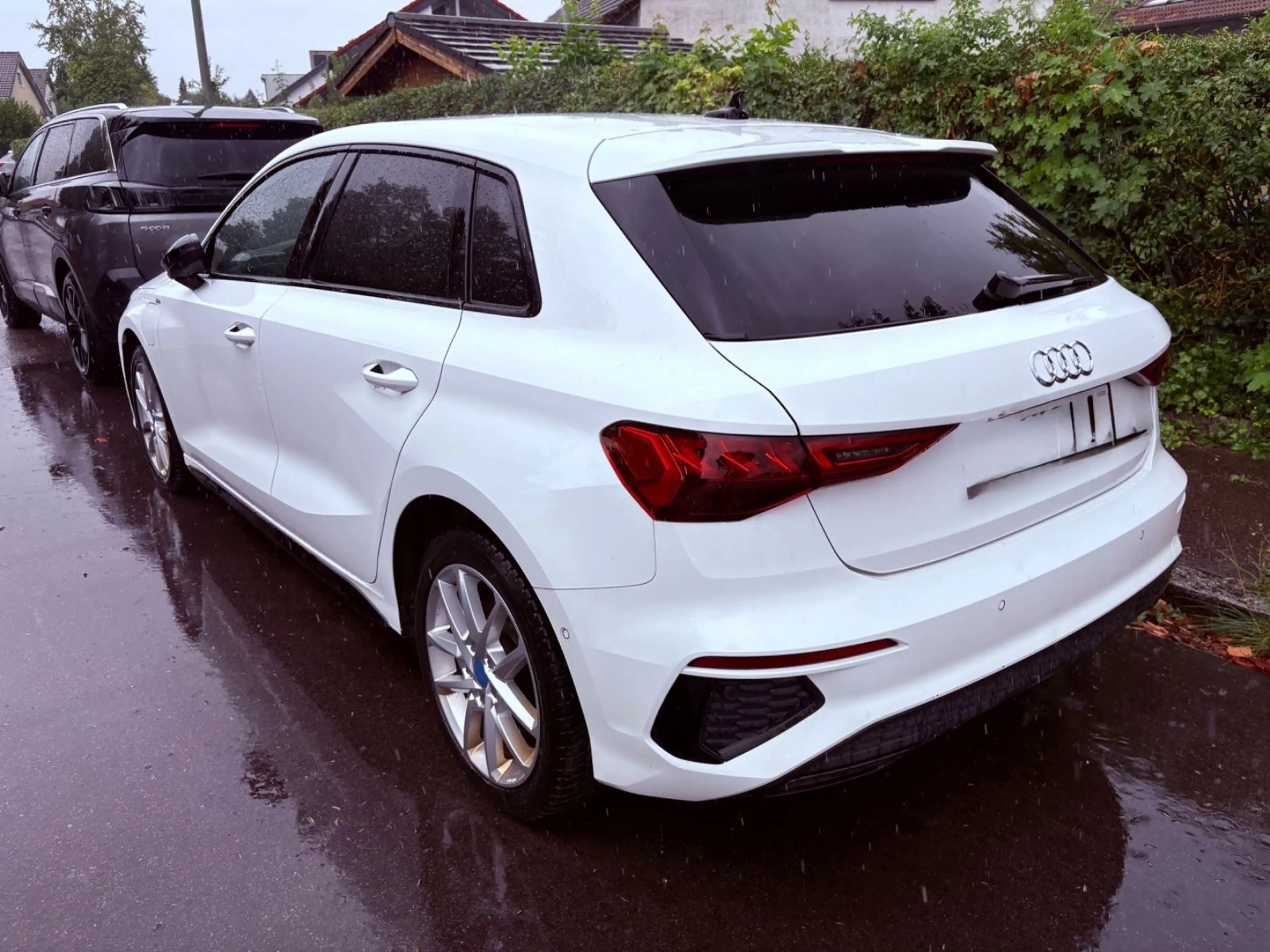 Audi A3 Sportback 45 TFSIe S-line|1.Hand|T-Leder|ACC+ — photo 2