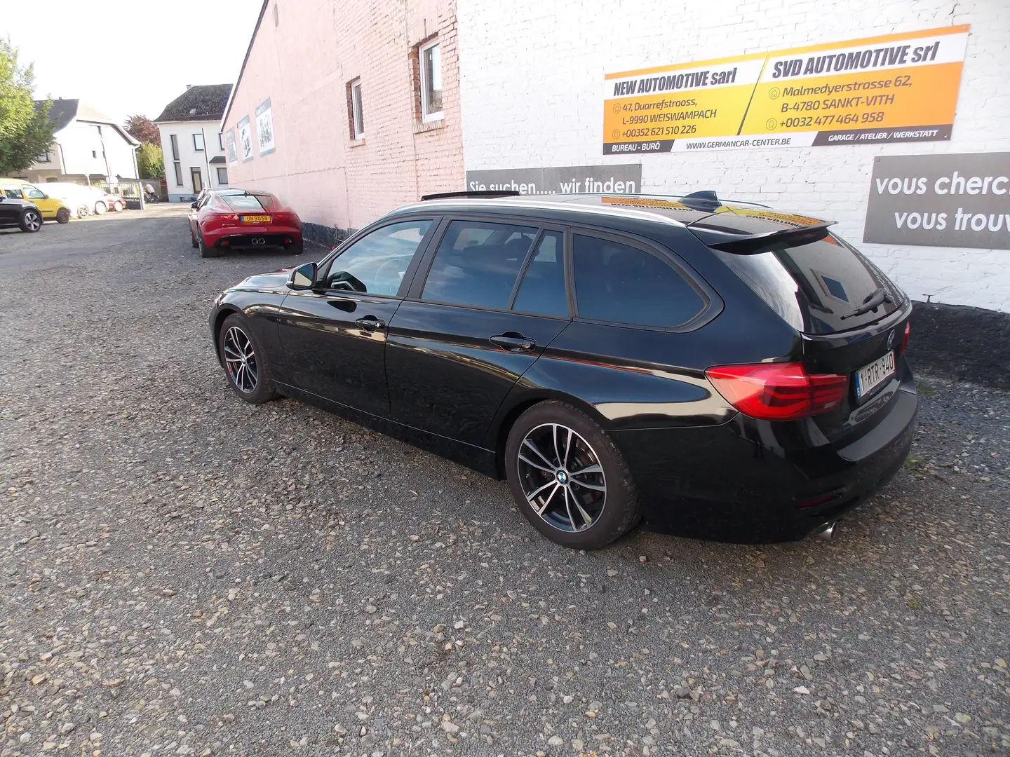 BMW 318 318d Touring Aut. Sport Line Noir - 2