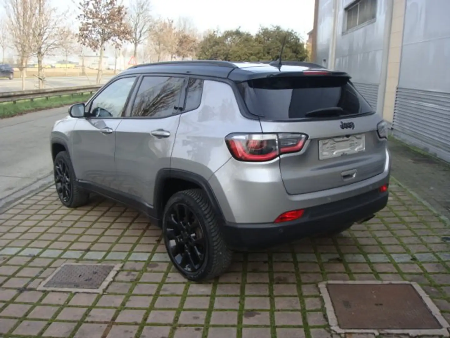 Jeep Compass 2.0 TD 4X4 AUTOMATICO !! MOTORE NUOVO !! Silber - 2