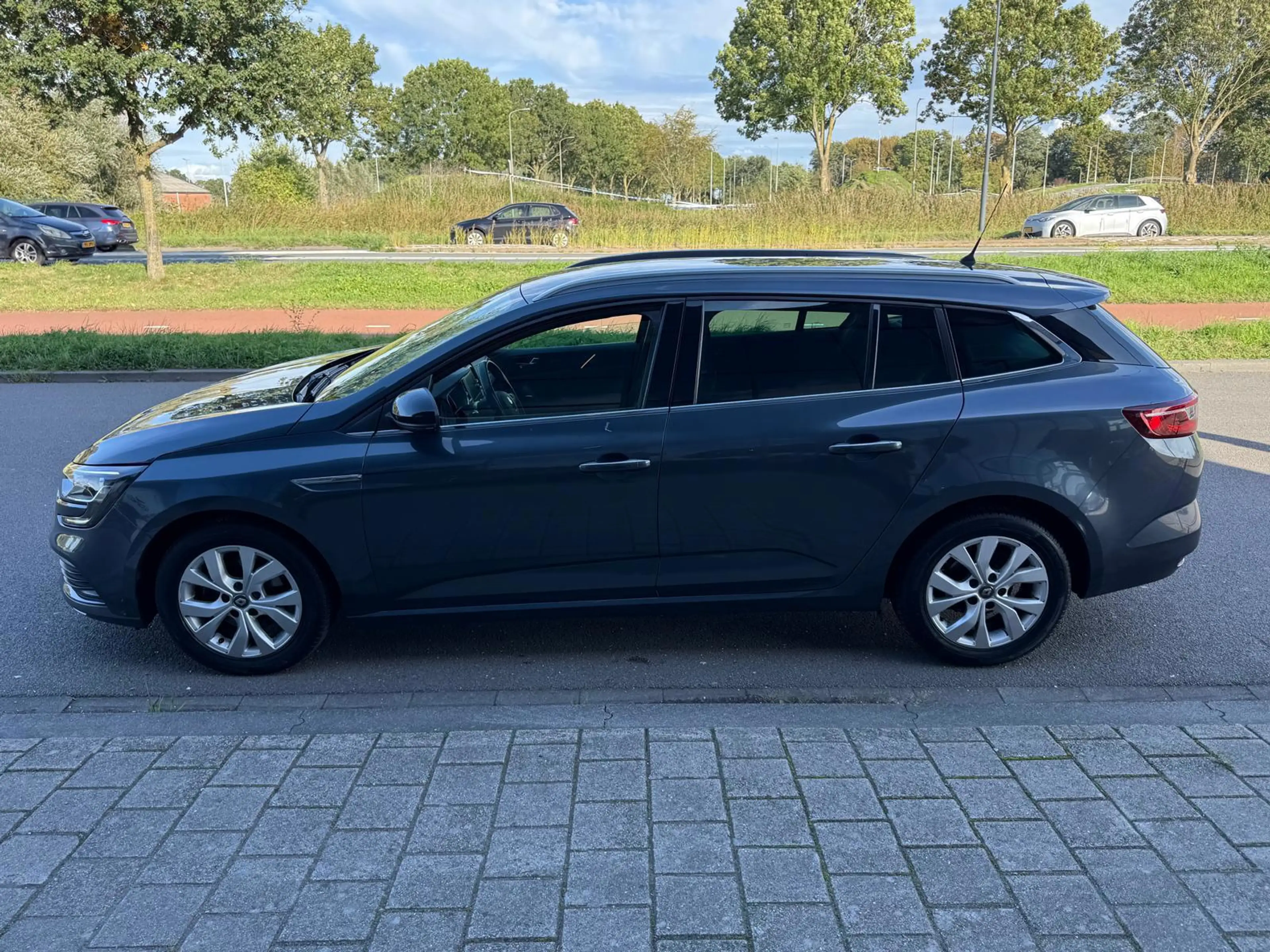 Renault Megane Estate 1.3 TCe Limited/Automaat/Carplay/Airco/Crui — photo 10