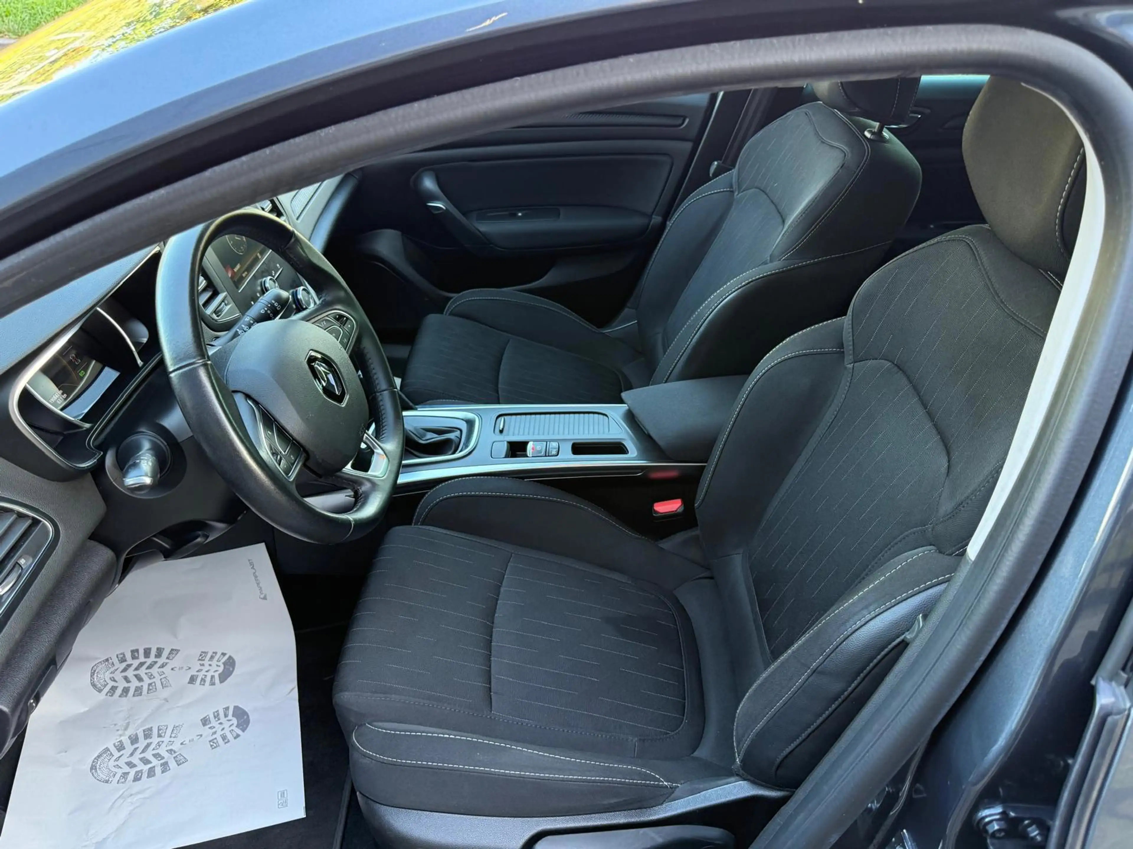 Renault Megane Estate 1.3 TCe Limited/Automaat/Carplay/Airco/Crui — photo 12