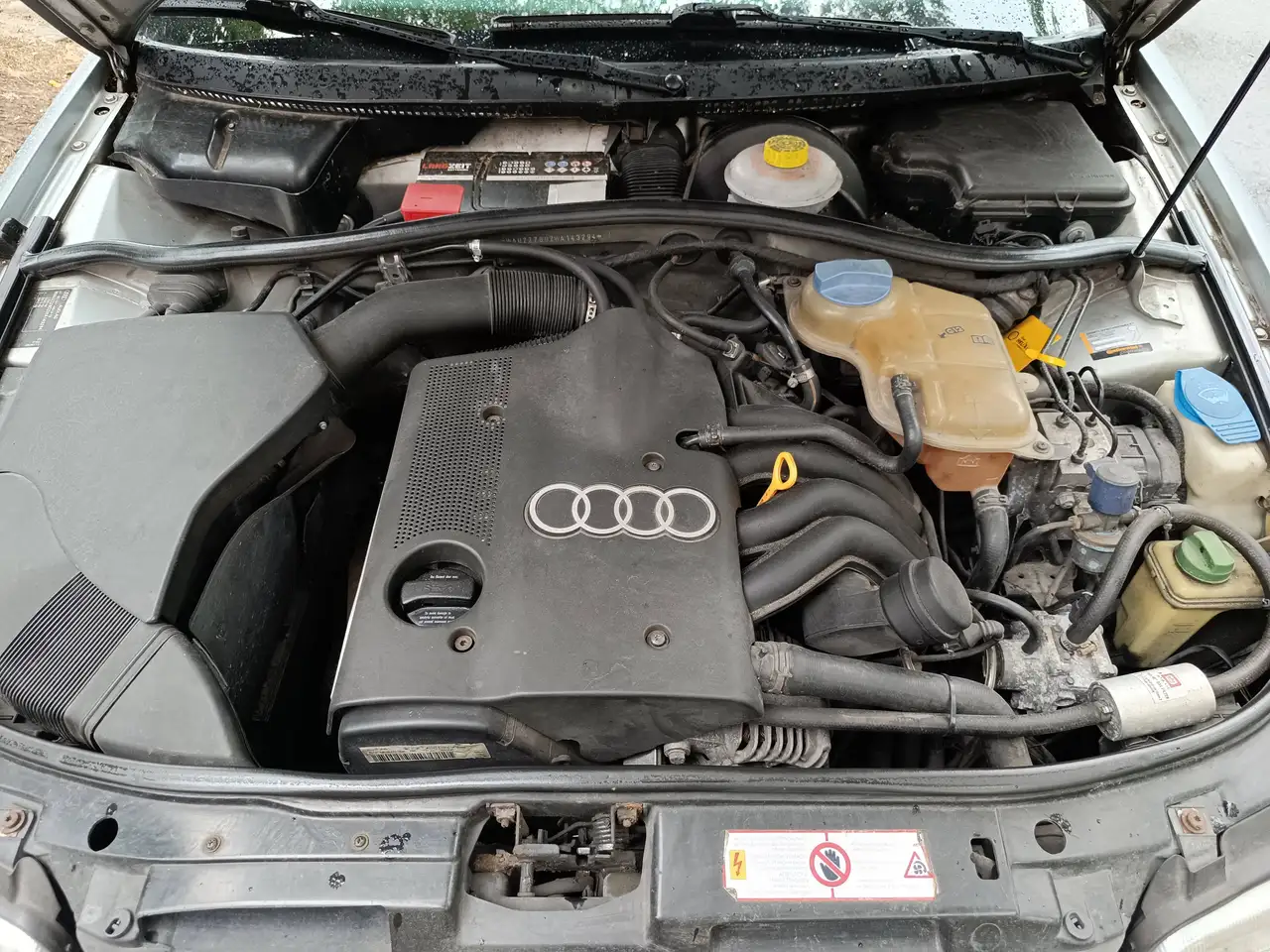 Audi A4 Avant 1.6 (Kombi) mit LPG Gasanlage (BRC - funktionstüchtig und eingetragen), foto 10