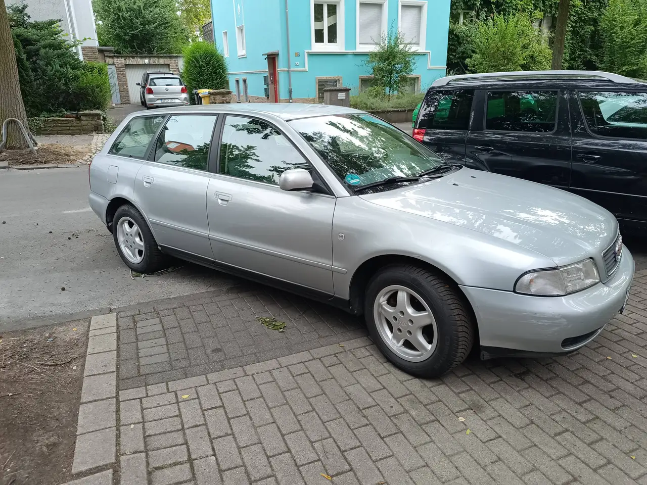 Audi A4 Avant 1.6 (Kombi) mit LPG Gasanlage (BRC - funktionstüchtig und eingetragen), foto 1