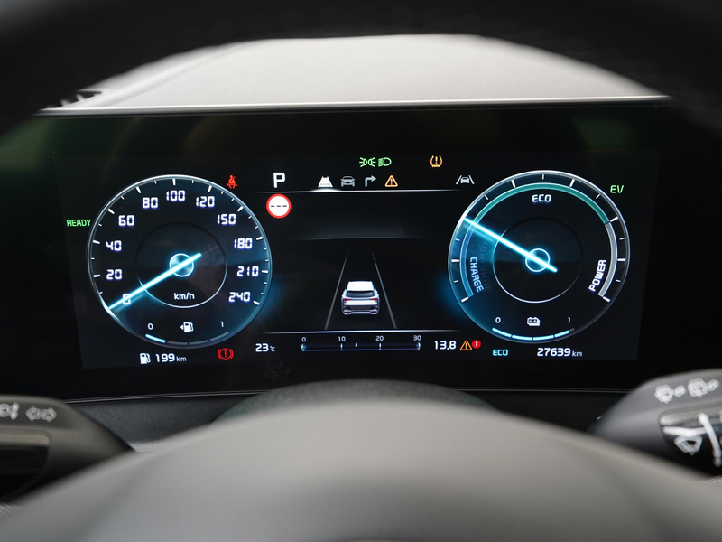 Kia Sportage 1.6 T-GDi Plug-in Hybrid AWD DynamicLine | Trekhaa — photo 9