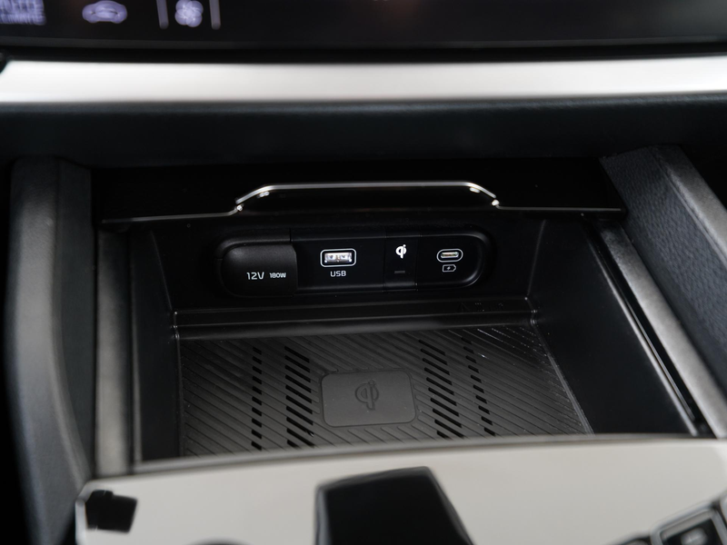 Kia Sportage 1.6 T-GDi Plug-in Hybrid AWD DynamicLine | Trekhaa — photo 13