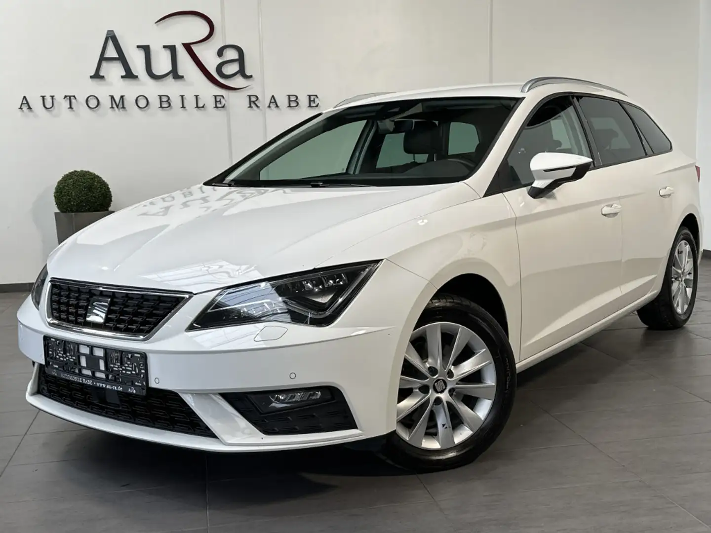 SEAT Leon SpB 2.0 TDI DSG Style NAV+LED+AHK+ACC+BEATS White - 2