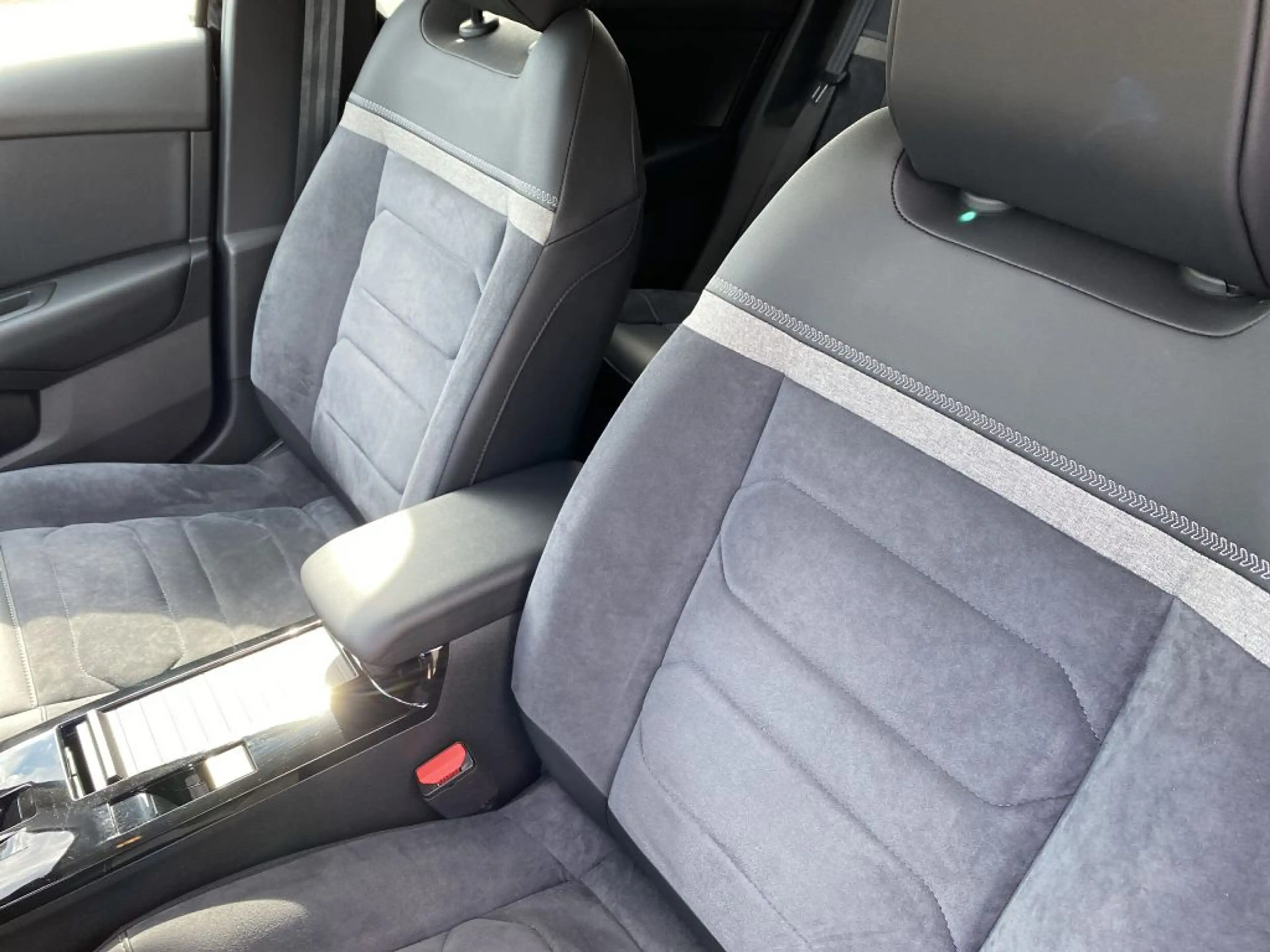 Citroen C4 PT 130 S&S *Automatik* MAX *beh. Frontsch*HeadUp* — photo 8