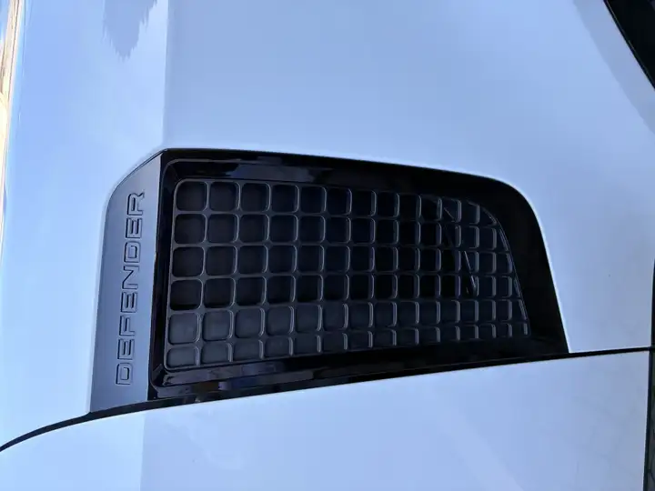 Land Rover Defender 2022, foto 15