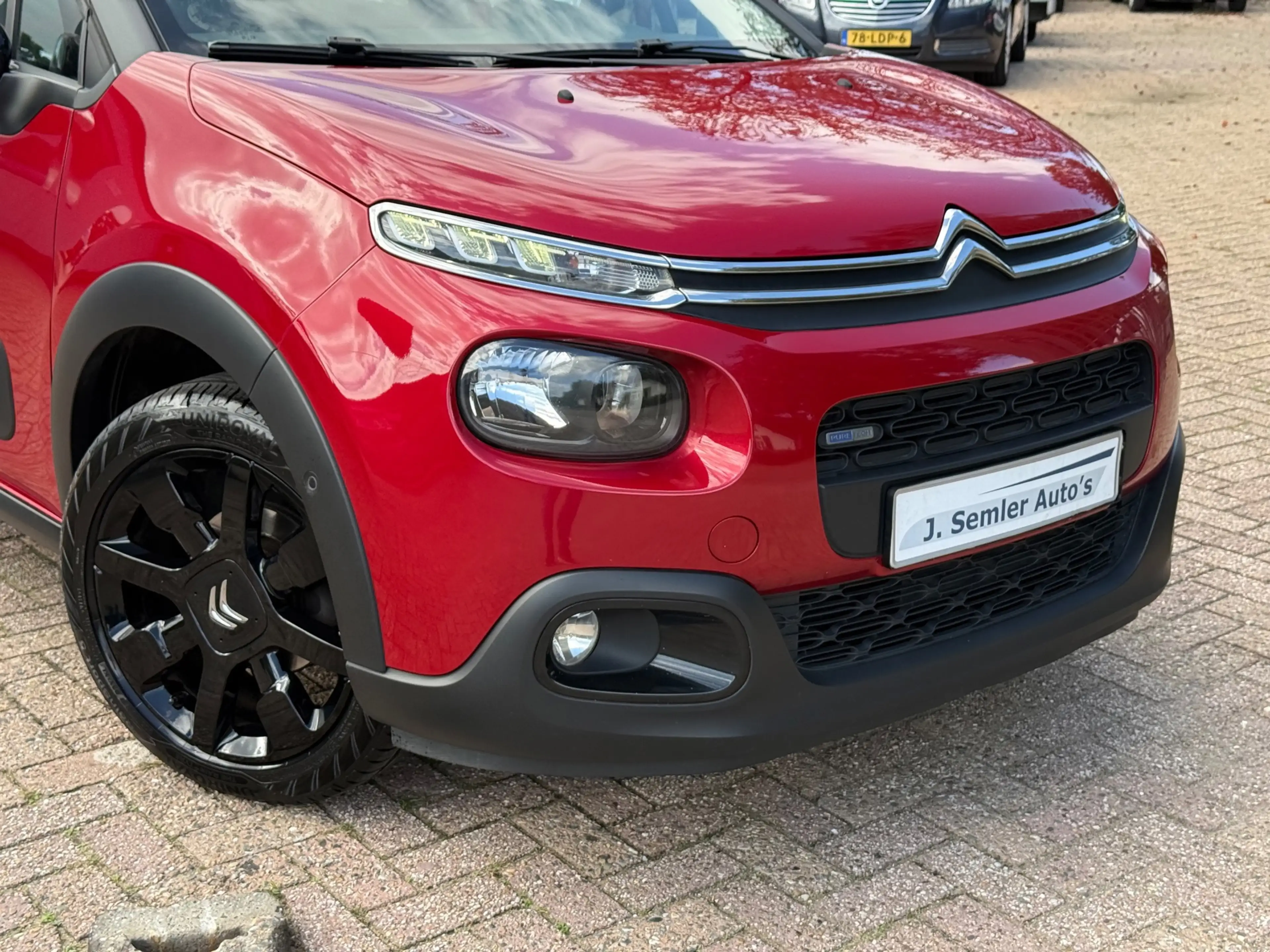 Citroen C3 1.2 PureTech Shine NAVI CAMERA CRUISE CTRL CARPLAY — photo 15